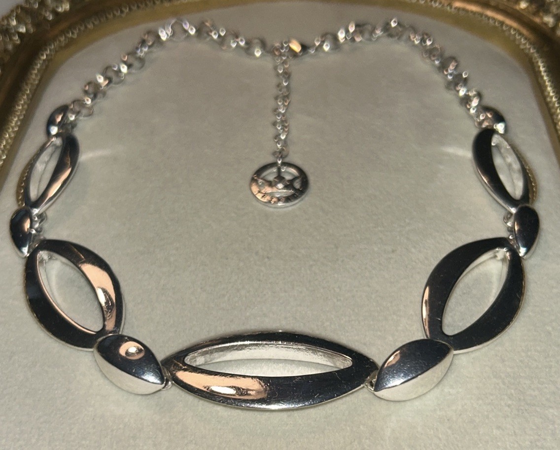 Crown Trifari Silver Tone Open Oval Link Necklace Modernist 15-17” 60’s 48g MCM