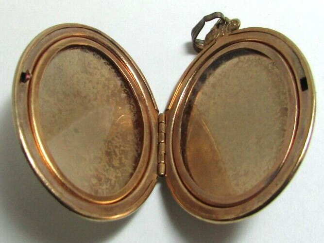 Vintage Art Deco Unmarked Gold Filled Oval Purple Stone Locket Pendant
