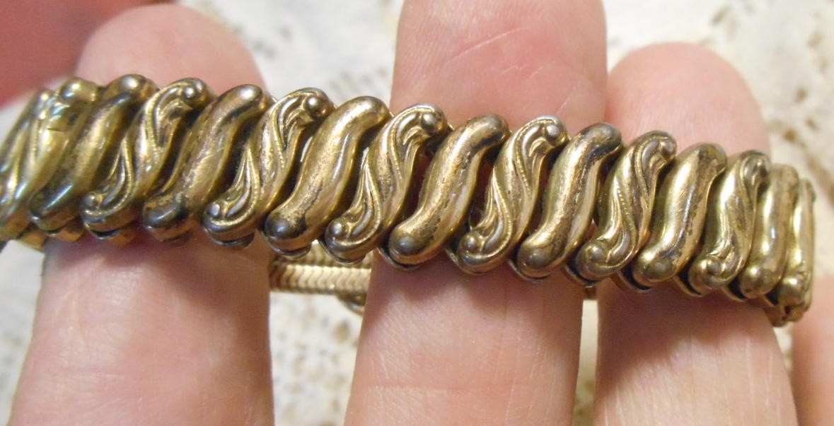Vintage Unusual Carl Art Sweetheart Love Knot Expansion Bracelet Gold Filled