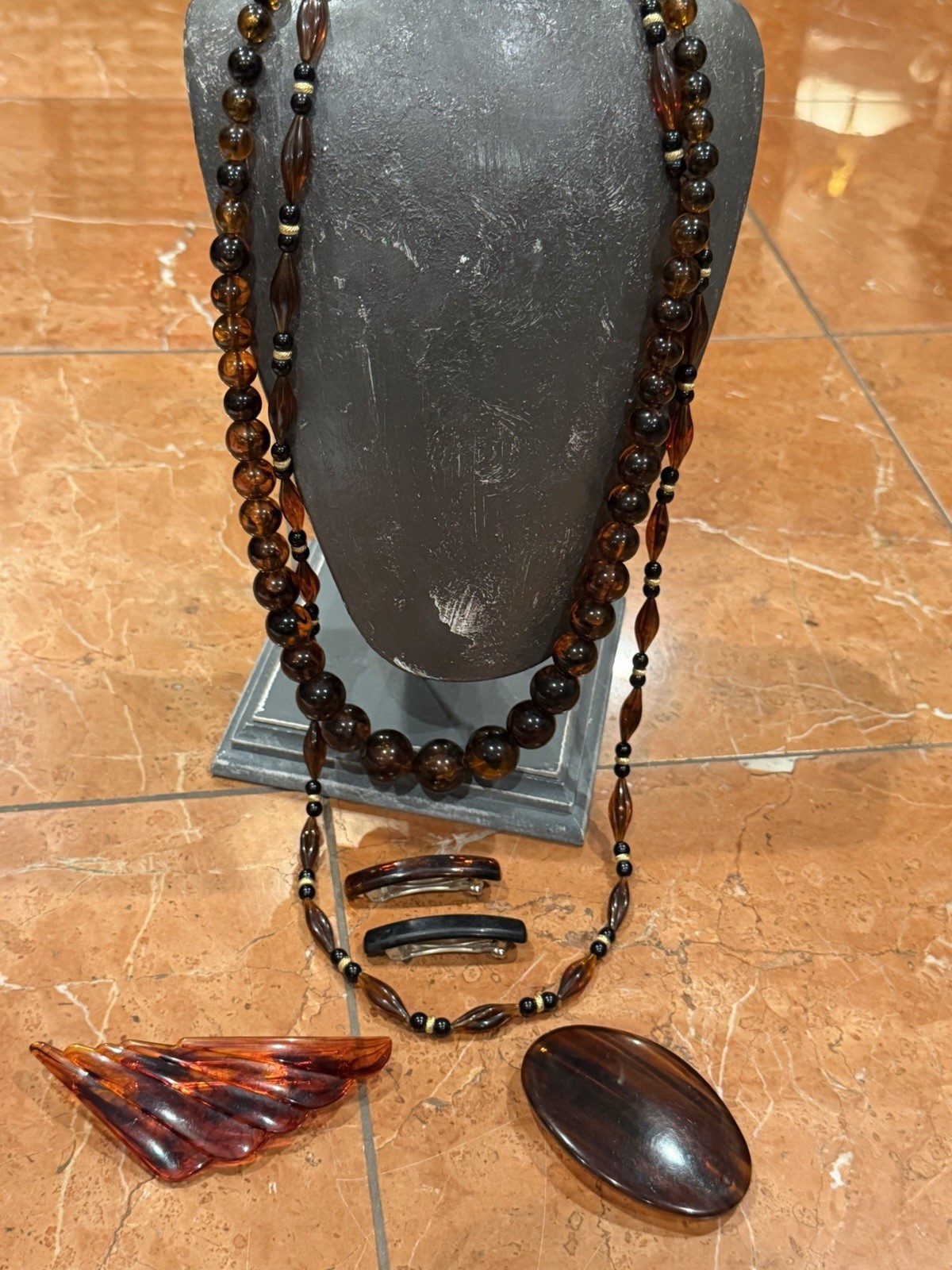 FAUX TORTOISE LUCITE GRADUATED BEAD & AVON 3927 NECKLACE BARETTE VINTAGE LOT EUC