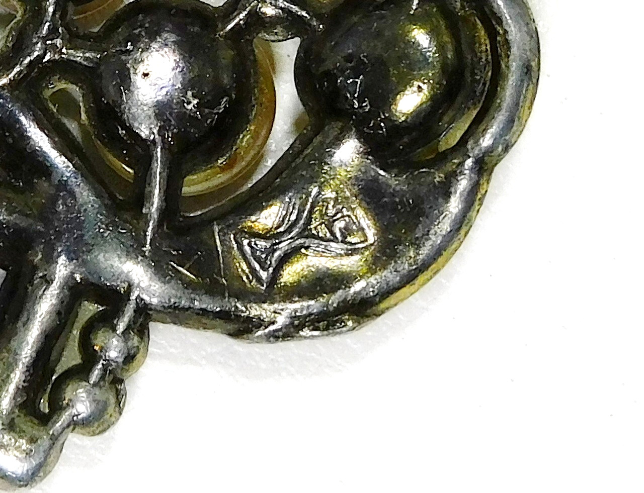 Vintage New England Glassworks Rhinestone Faux Pearl Flower Basket Brooch