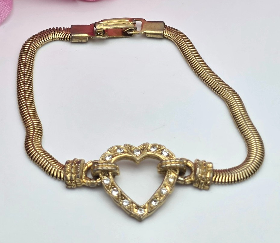 Gold Tone Open Heart Crystal Pave Herringbone Chain Bracelet 7.25 In Vintage