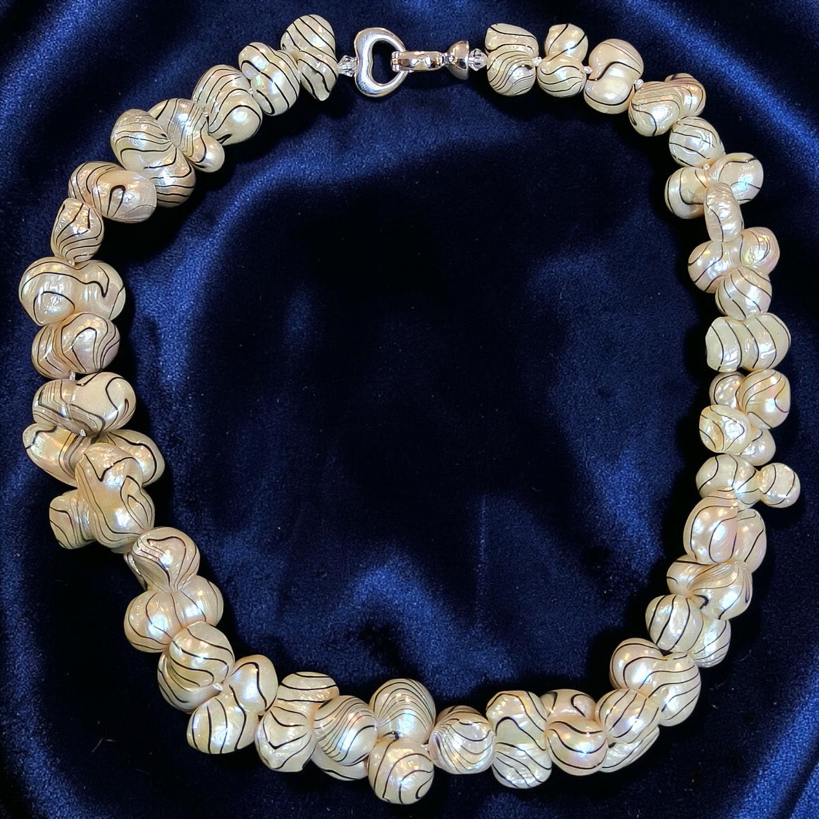 Vintage Art Glass Necklace White Iridescent Freeform Beads Black Swirl 16″ Heavy