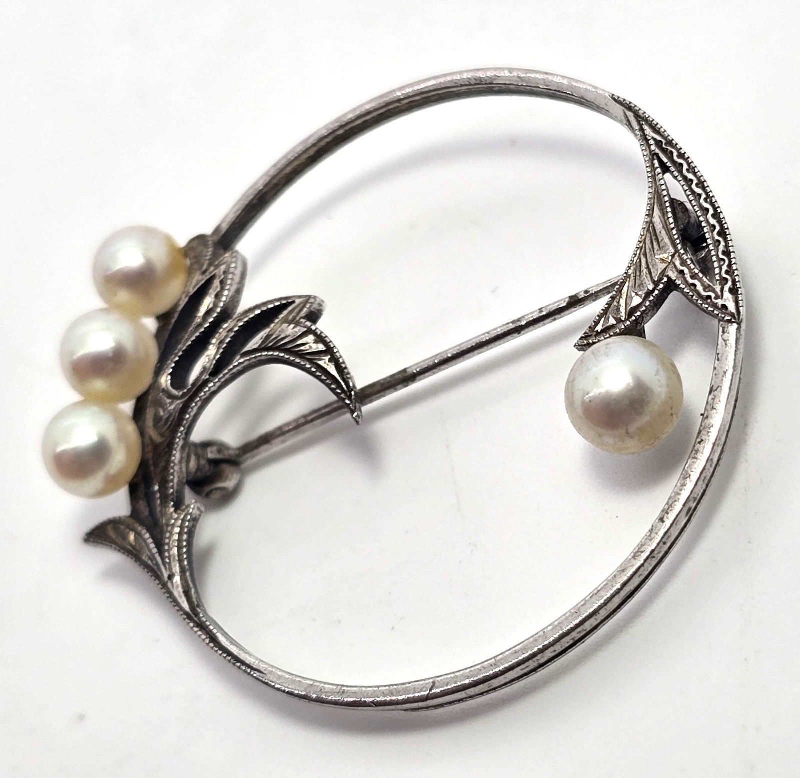 Mikimoto 4 Akoya Cultured Pearl flower vintage mid century sterling silver brooc
