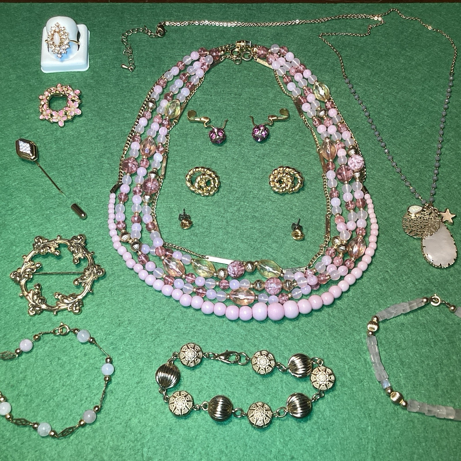 Vintage Pink & Gold Tone 14 Piece Mixed Jewelry Lot Gorgeous Pale Pink Sparkles