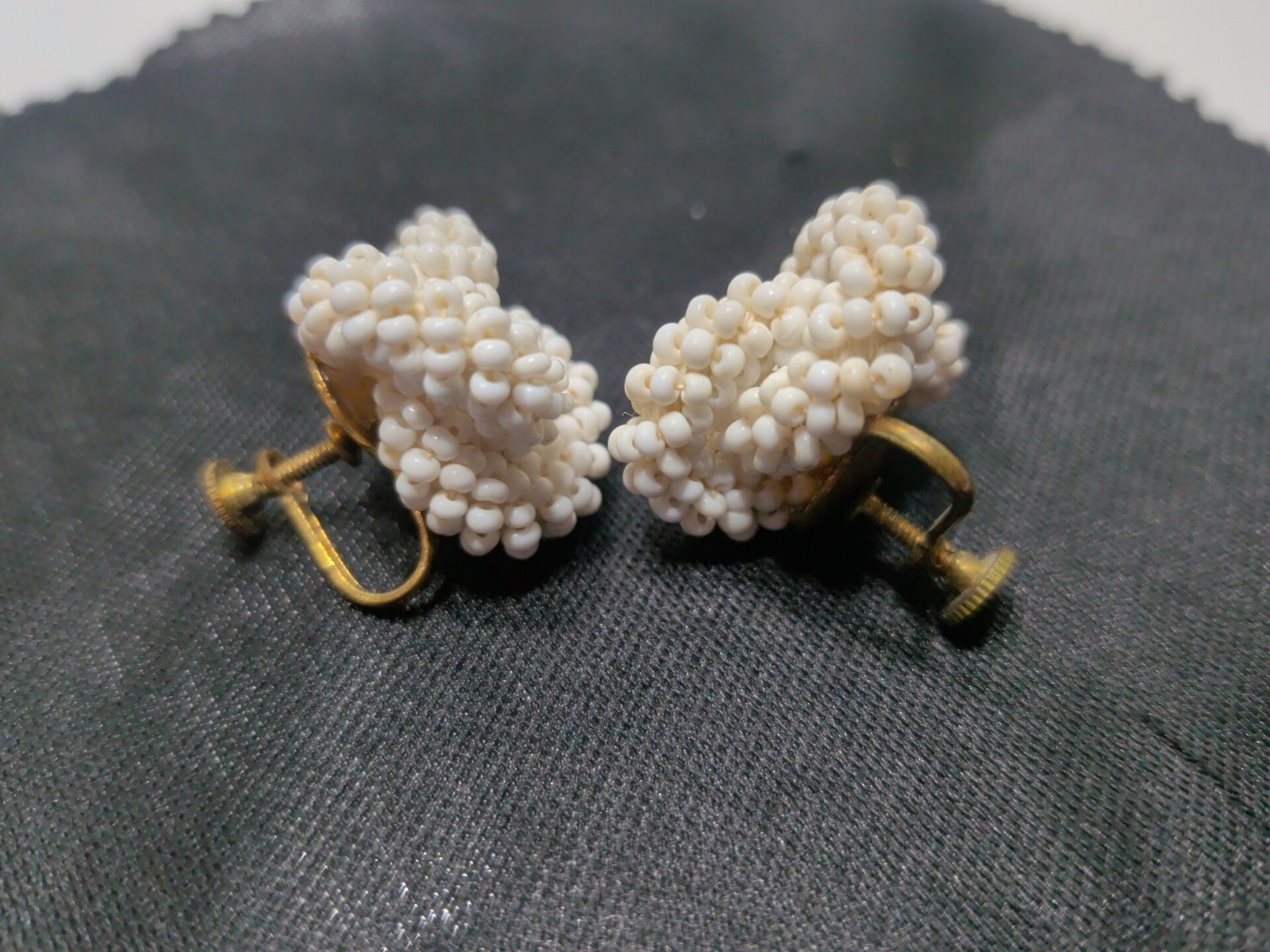 ✨VINTAGE✨ Mid Century Tiny Beaded Knot Style Screw Back Earrings