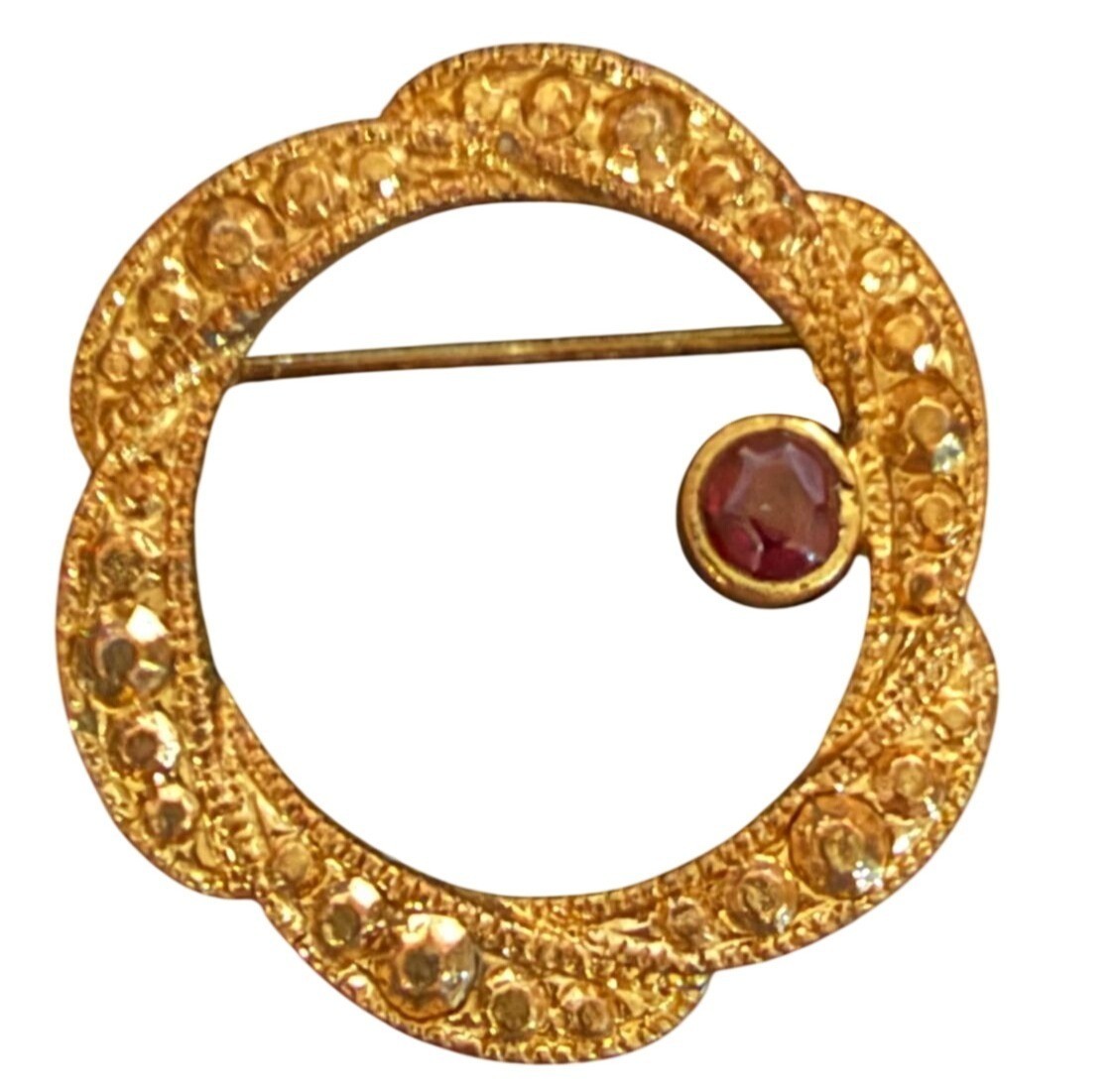 Vintage Bright Gold-Tone Wreath Circle Brooch Red Gem Accent