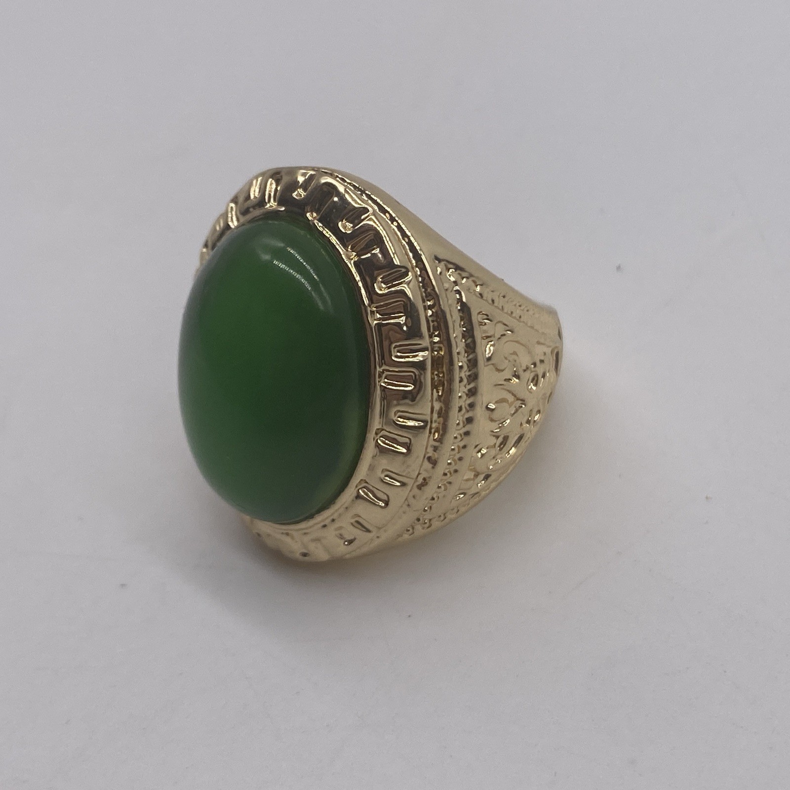 Gold Tone Green Stone Ring Size 8