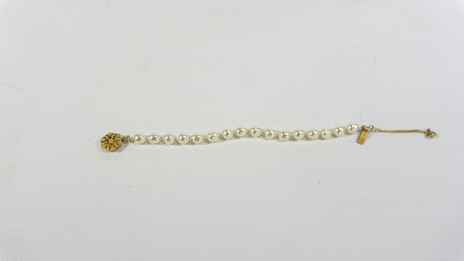 Beautiful Vintage Faux Pearl Costume Jewelry Bracelet By Miriam Haskell