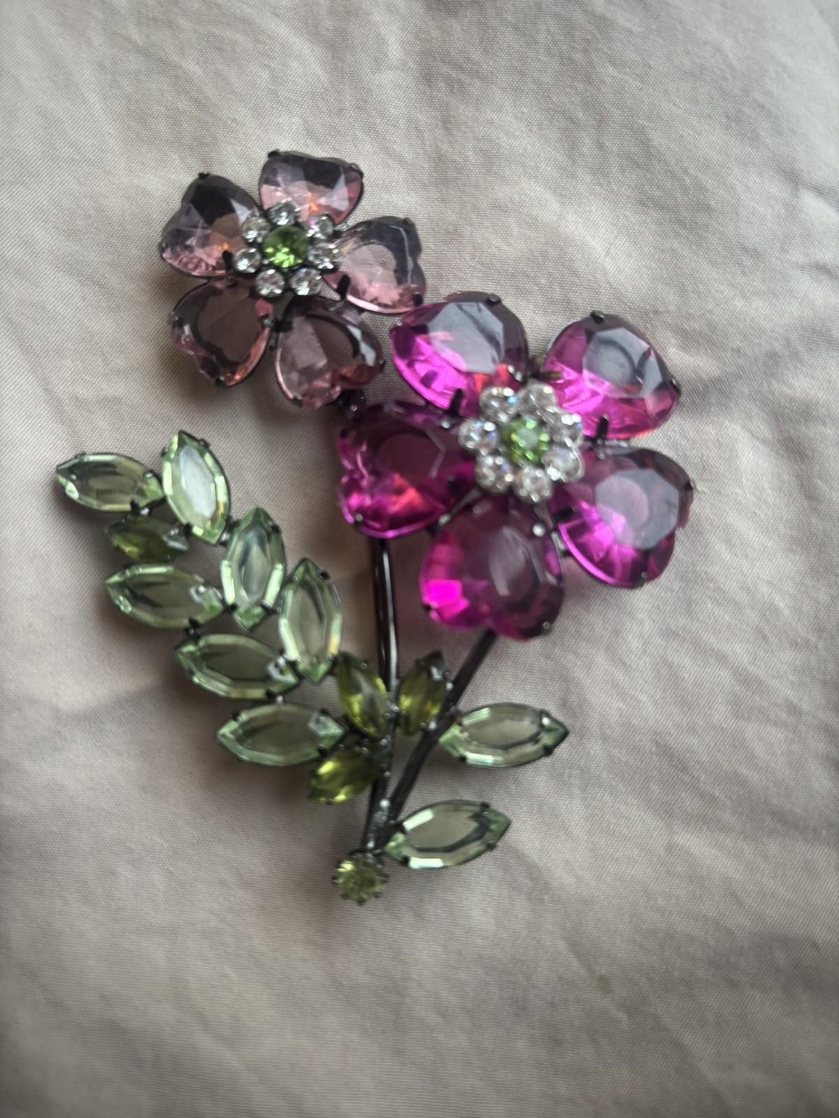 Vintage Lucite/rhinestone Pink Flowers Hearts Brooch,