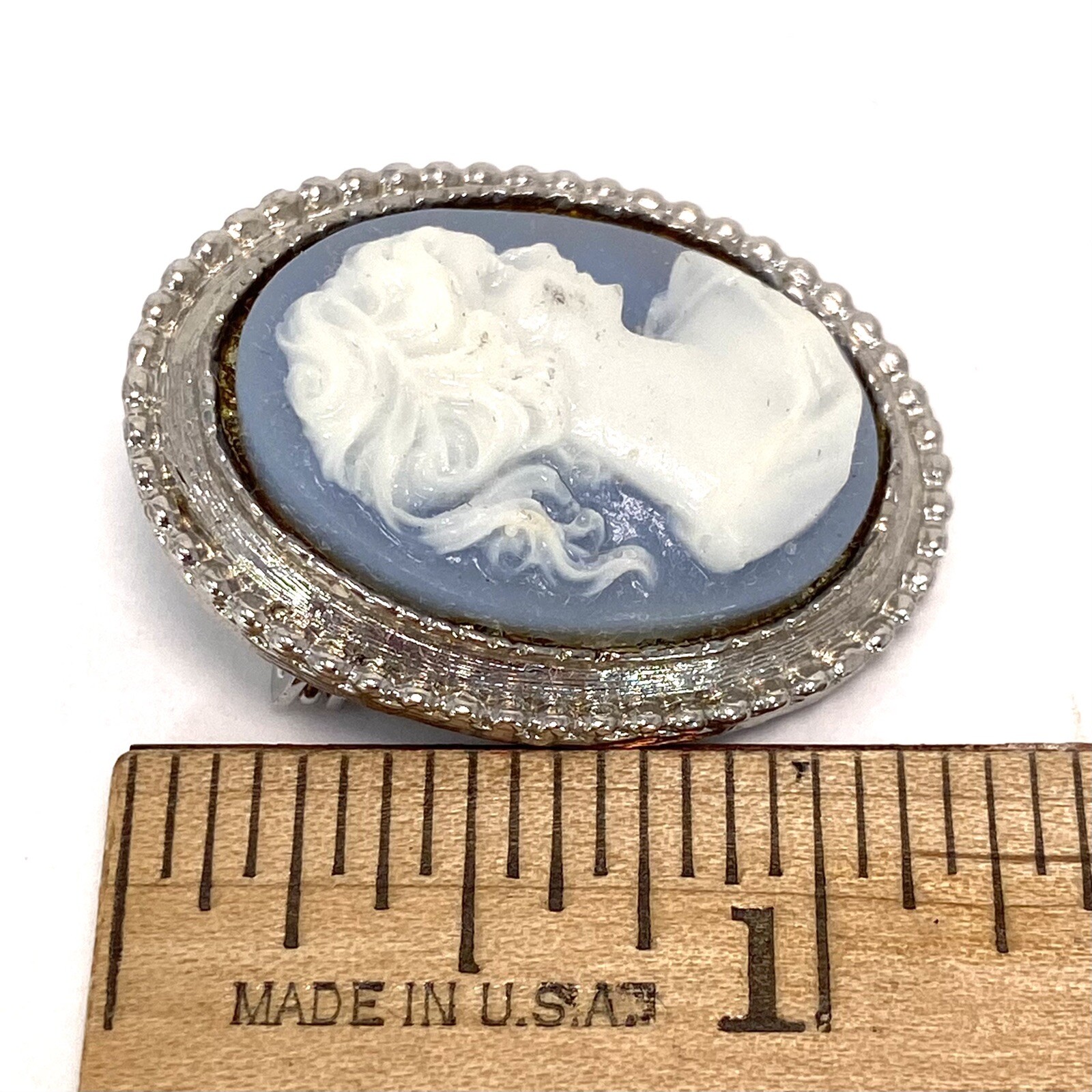 Vintage Tacoa Blue CAMEO Silvertone Oval Brooch Pin in Original Box