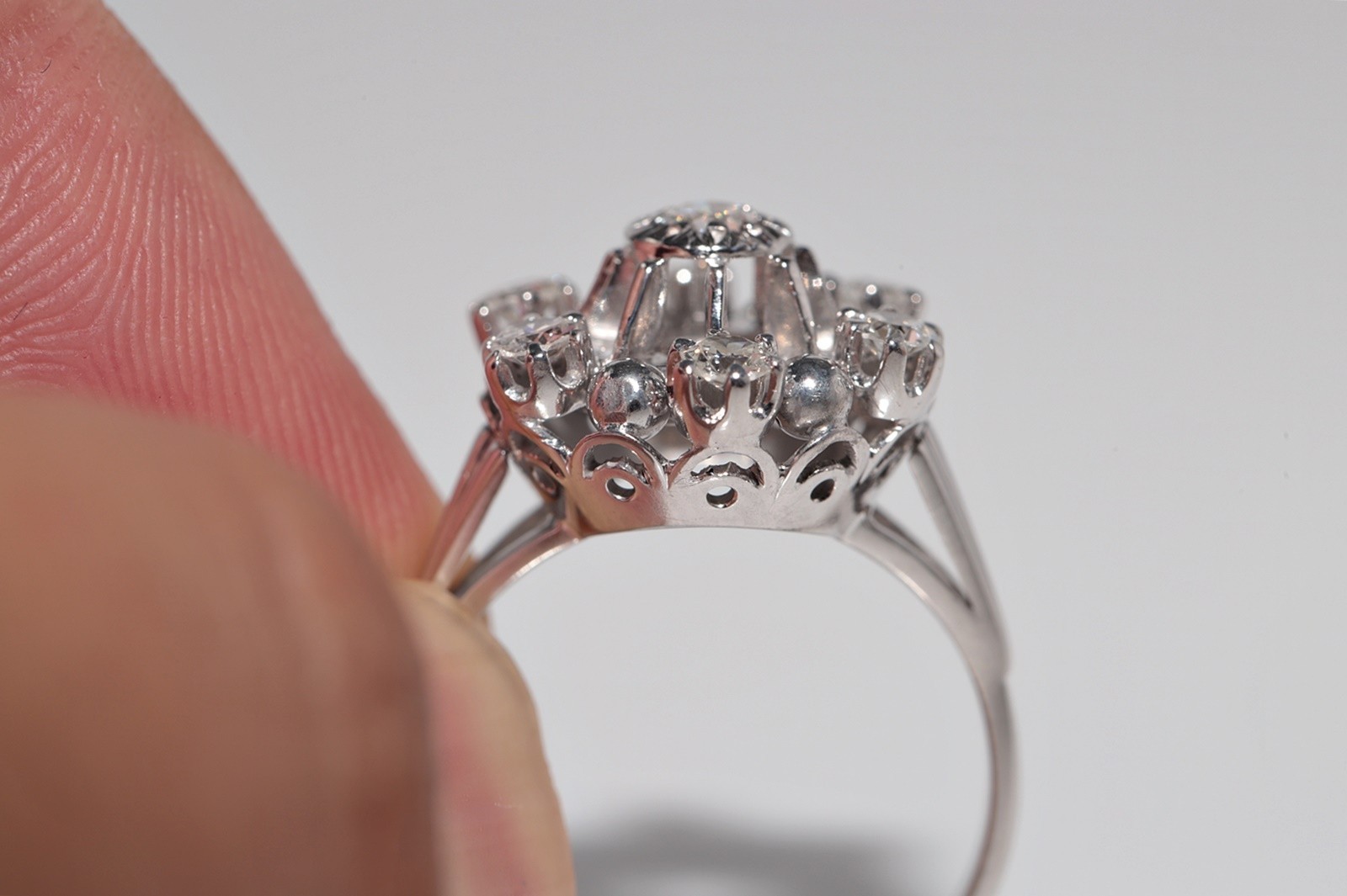 Antique Circa 1920s Art Deco 18k Gold Natural Diamond Decorated Ring