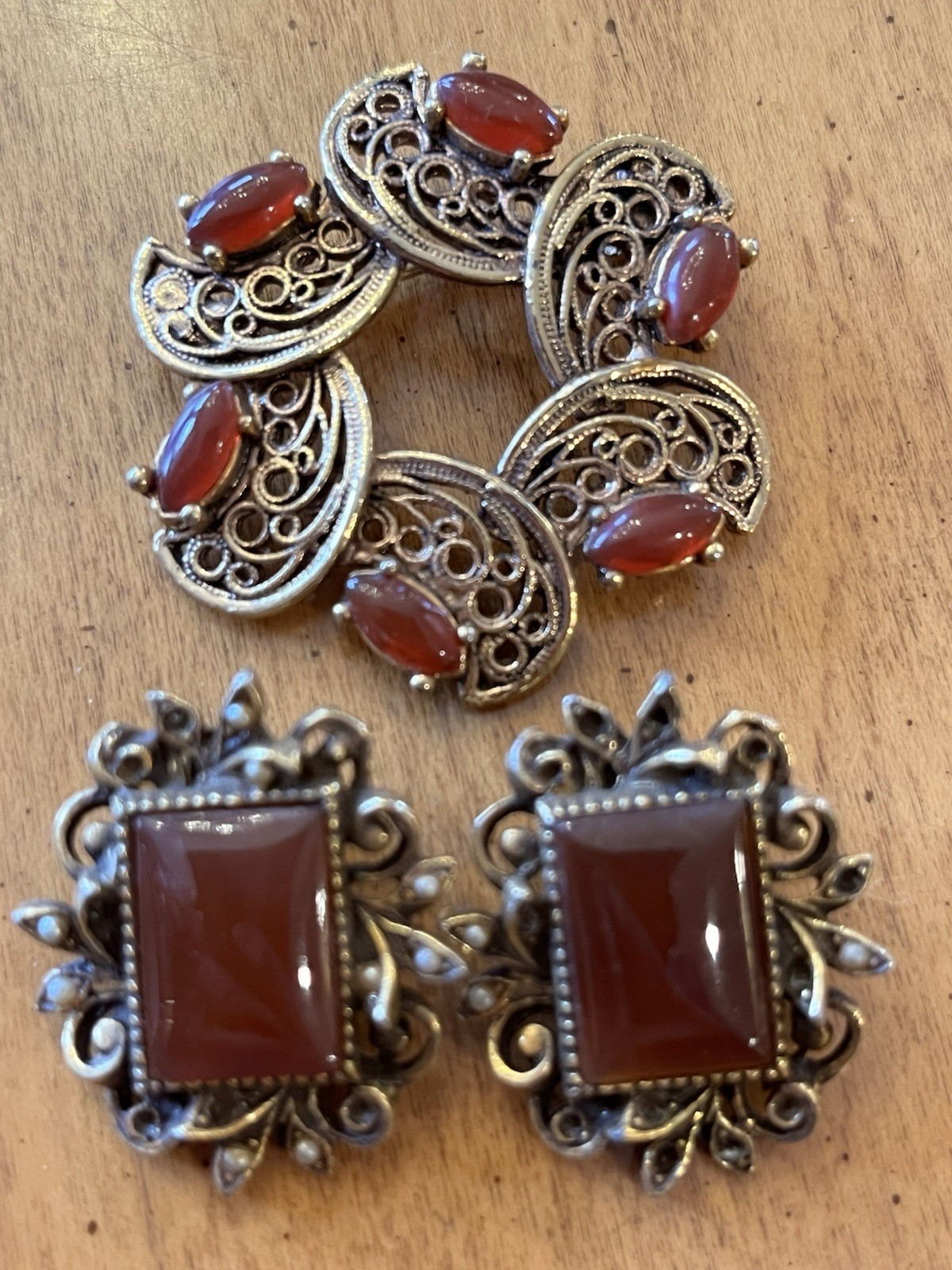 Vintage Carnelian Cabochon ART Clip On Earrings TACOA Brooch And Necklace Set