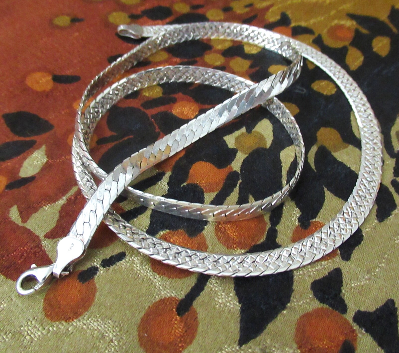 Vintage Sterling Silver Herringbone Link Chain Necklace 925 Italy 5.3mm 24″ Long