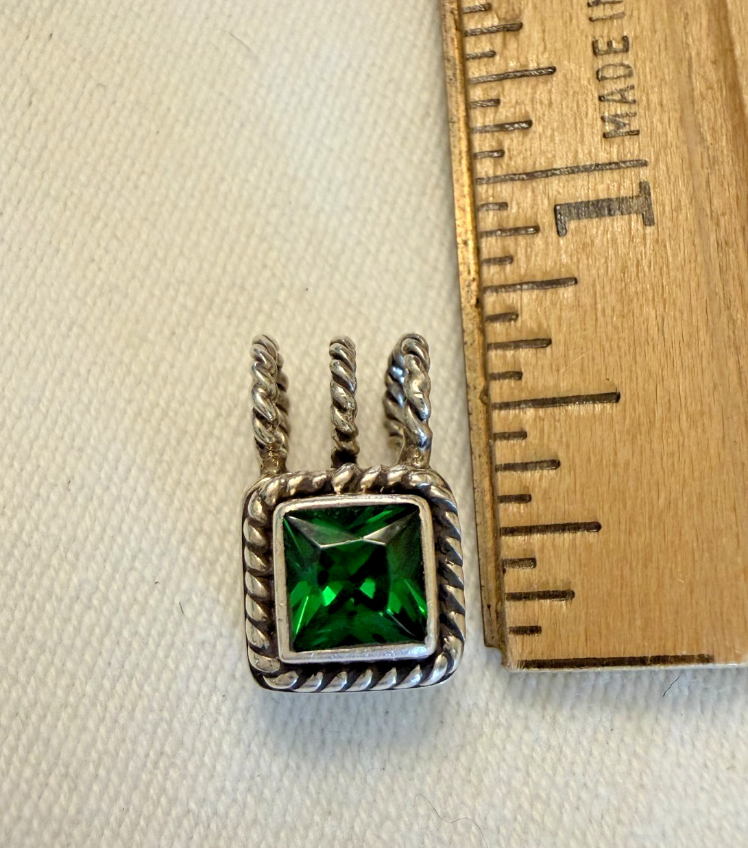 Vtg Lori Bonn Sterling Silver Birthstone Charm 925 Rope Border – May Emerald