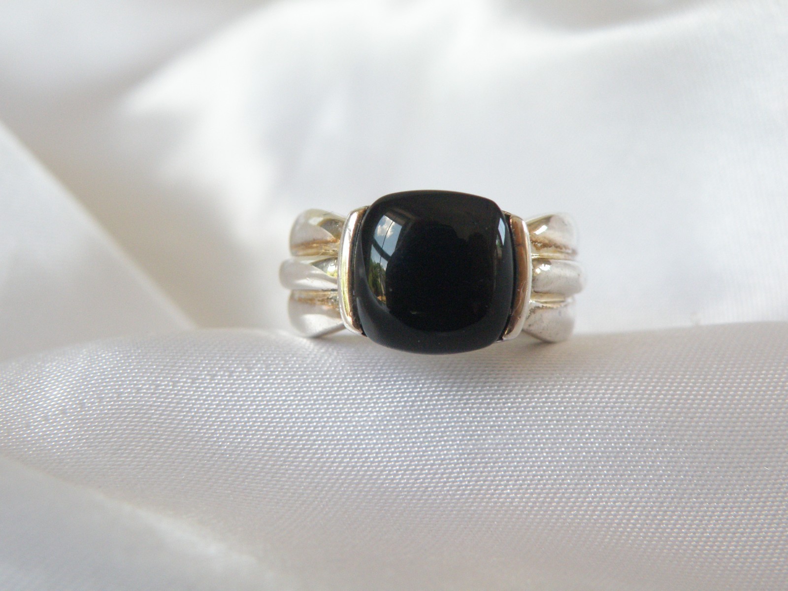Vintage Sterling Silver 925 Black Onyx Cable Ring Size 7