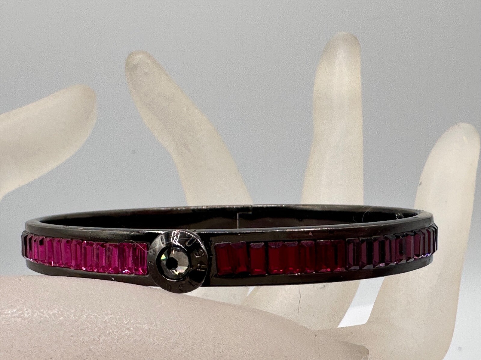 ESTATE GUNMETAL PINK GARNET CRYSTAL HENRI BENDEL SIGNED BANGLE BRACELET