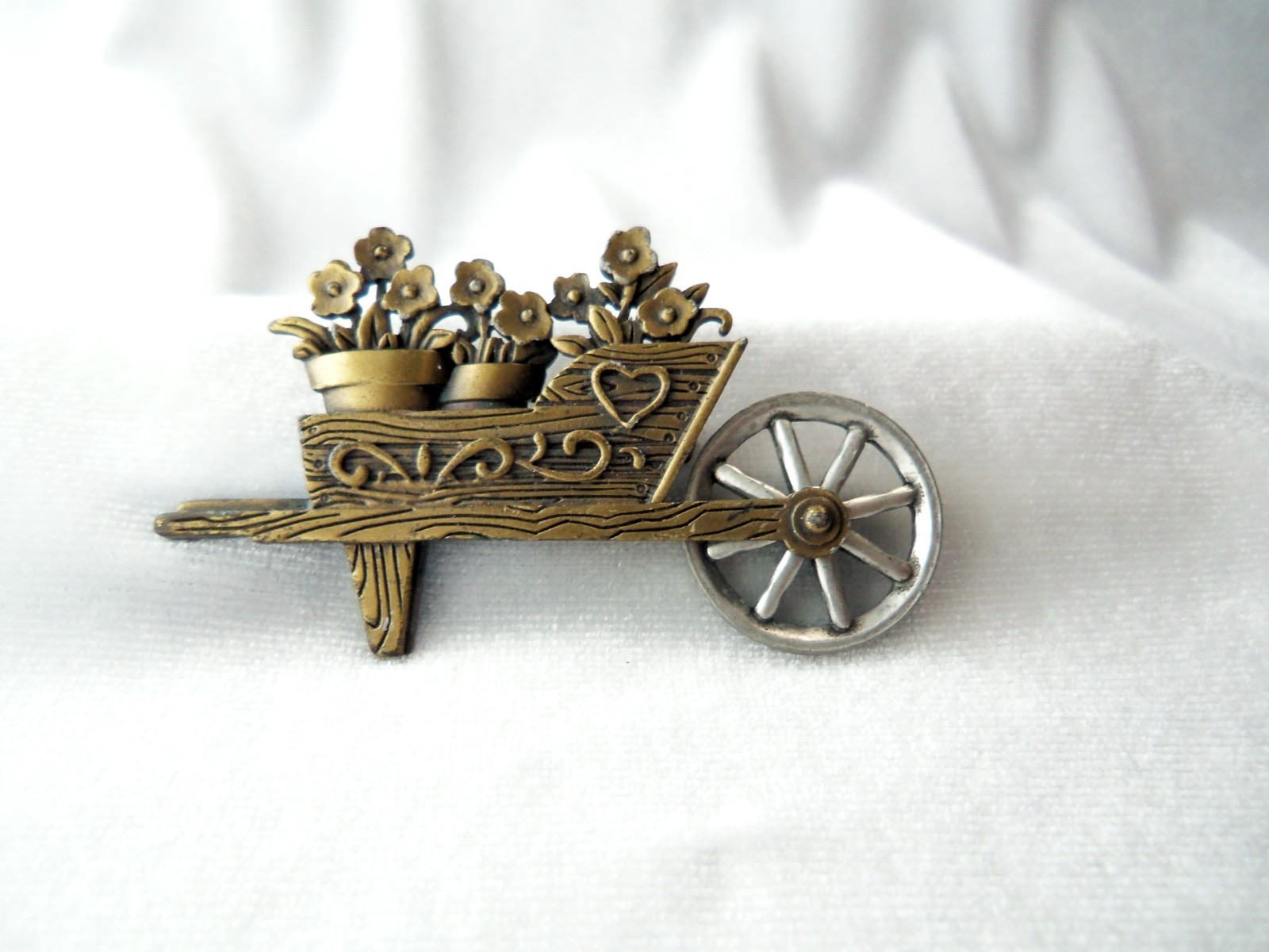 Vintage JJ Jonetta Flower Wheelbarrow Two Tone Metal Moving Brooch