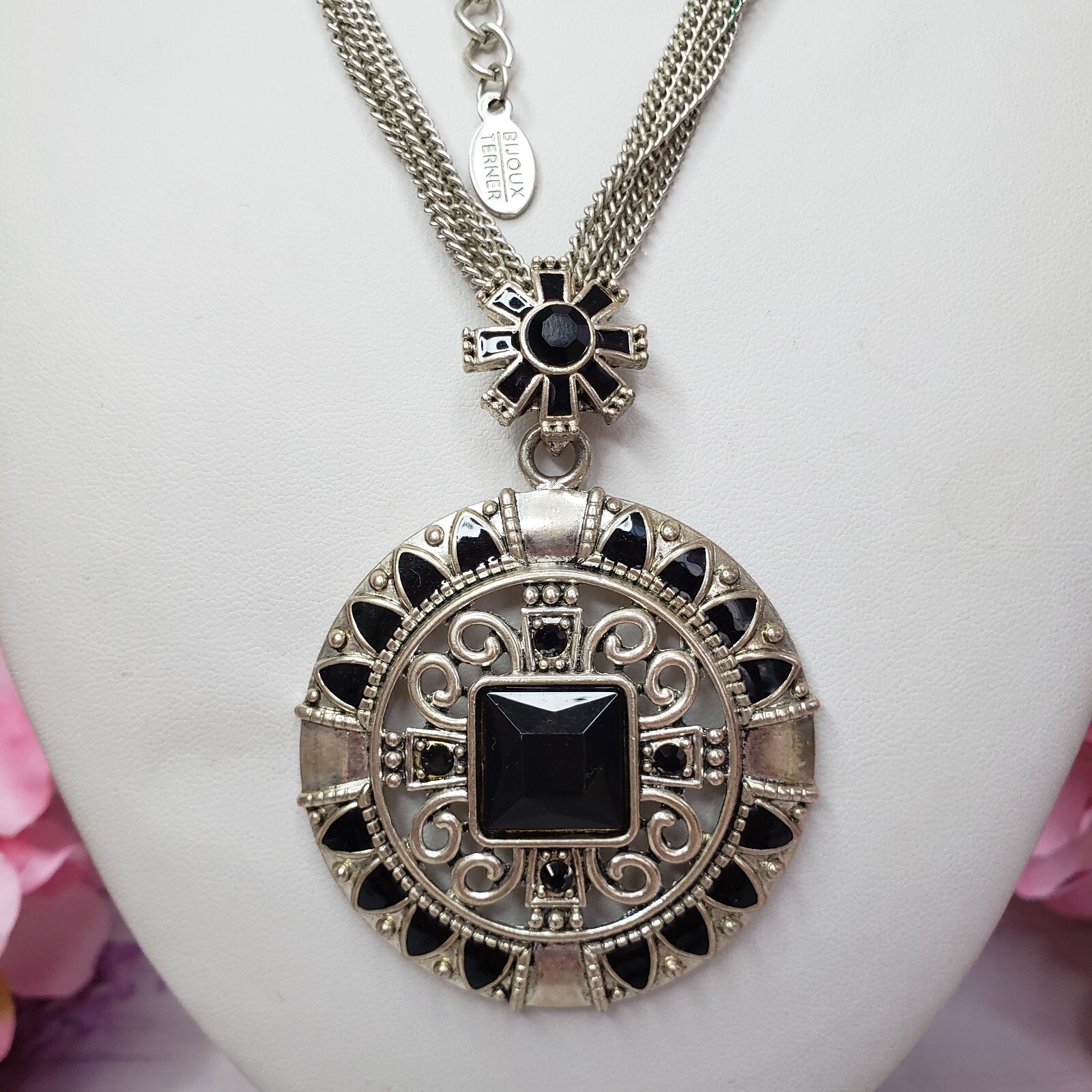 BIJOUX TURNER Black Lucite Rhinestone Round Pendant Silver Tone Chain Necklace