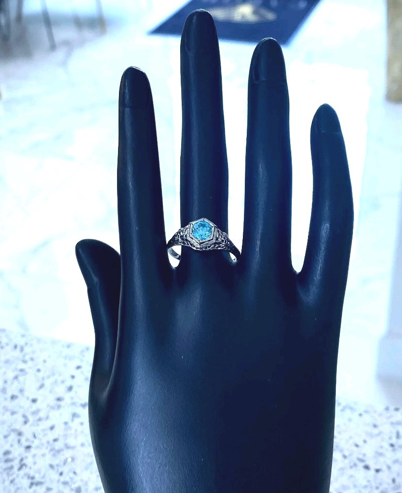 Vintage 18k White Gold Art Deco Blue Topaz Solitaire Filigree Ring Sz-9 2.8g