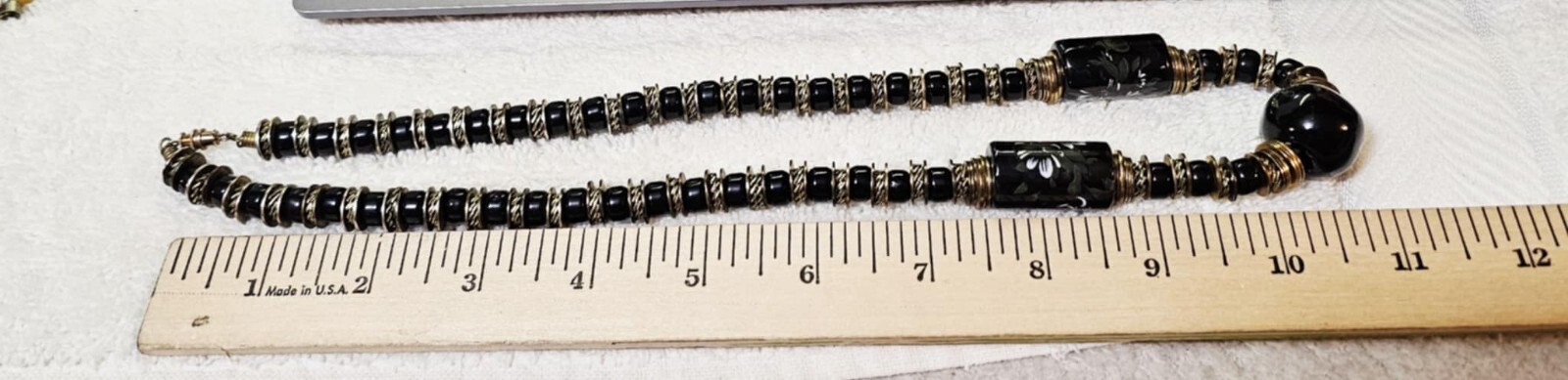 vtg Thick Necklace w/ Metal & Black Glass Beads w flowers 23.5in-Heavy 123g- S88