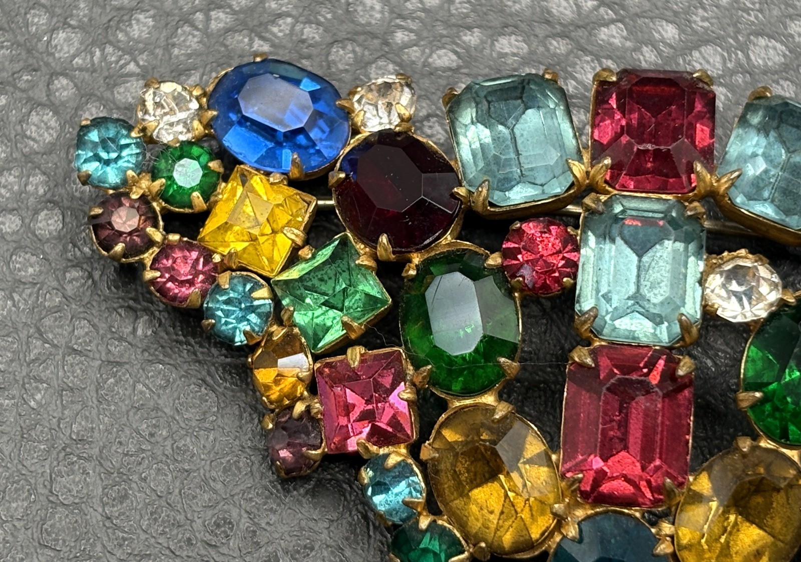 VTG Large Fruit Salad Multicolor Austrian Crystal Glass Rhinestone Brooch Pin