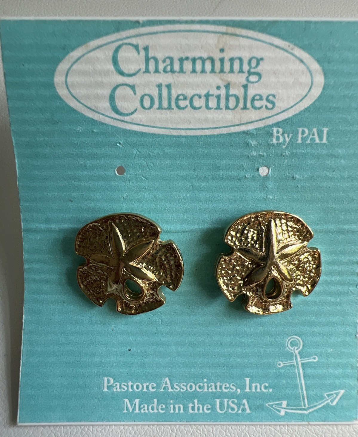 Lot Of 7 Vintage Charming Collectibles Beach Shells Pierced Earrings NOS