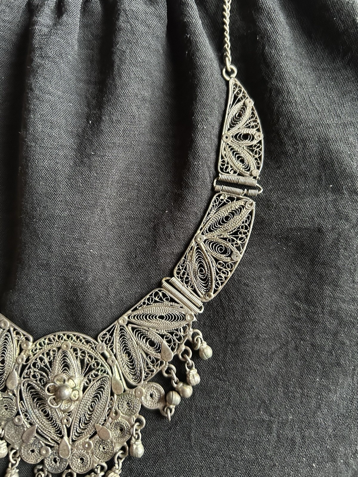 VTG Rare Spun Silver Filigree Artisan Flower Dangle Bib Statement Panel Necklace