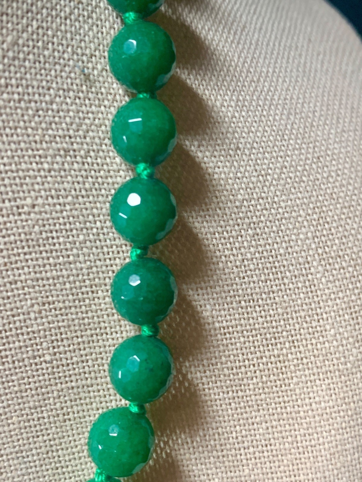 Green Agate Beaded Necklace With Faceted Round Beads & Vintage-Style Clasp