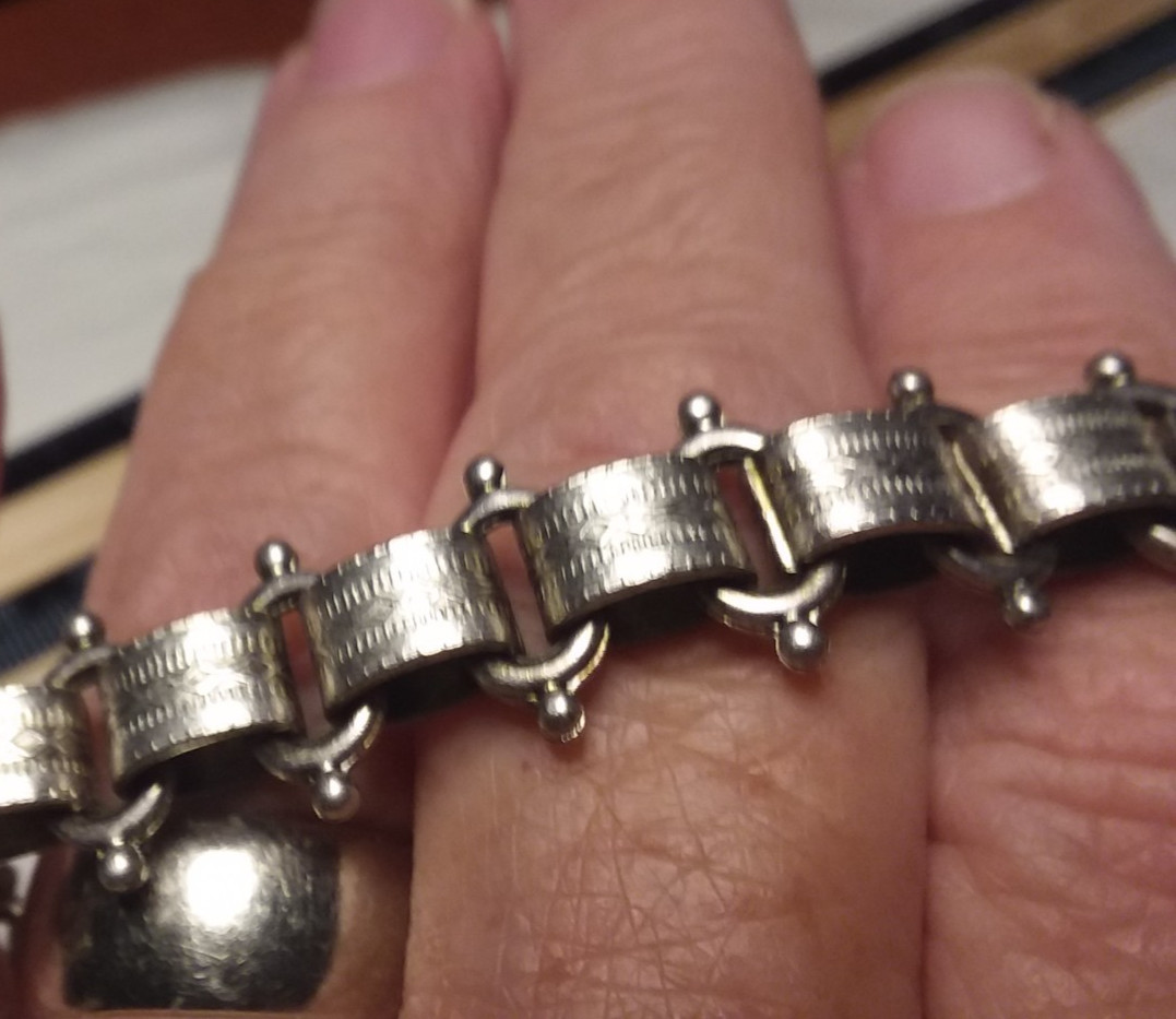 7.5″ Silver Tone Victorian Revival Bookchain Bracelet 03-01-2026