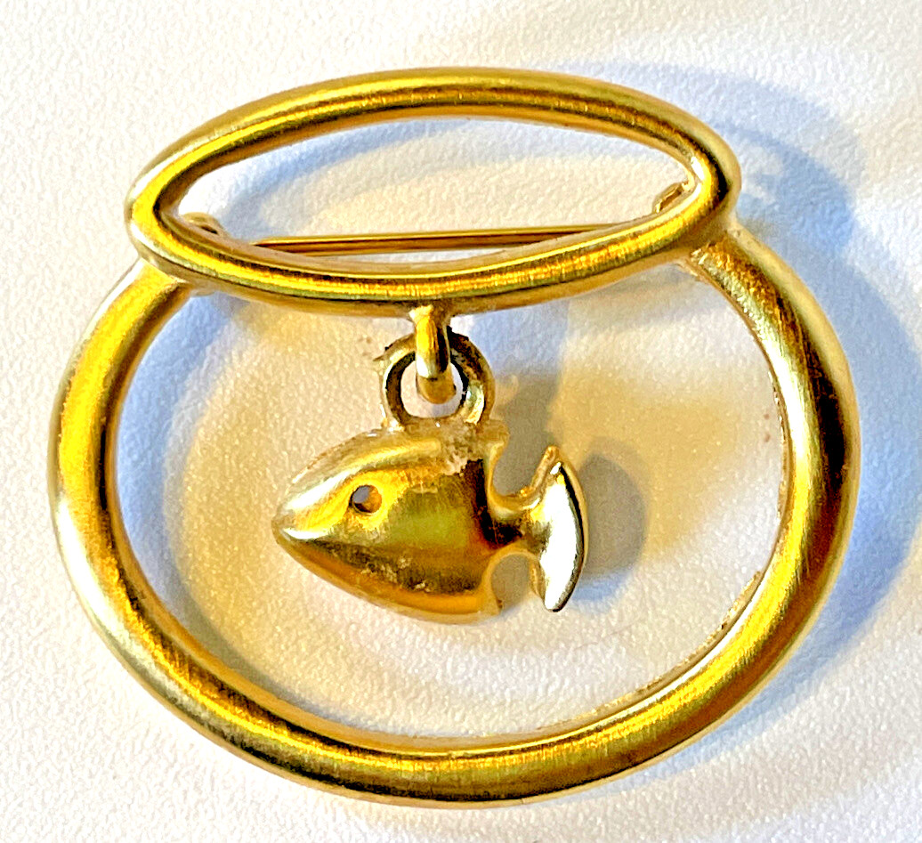 Vintage Jewelry Pin Signed Anne Klein Goldfish In Bowl Gold Toned Metal