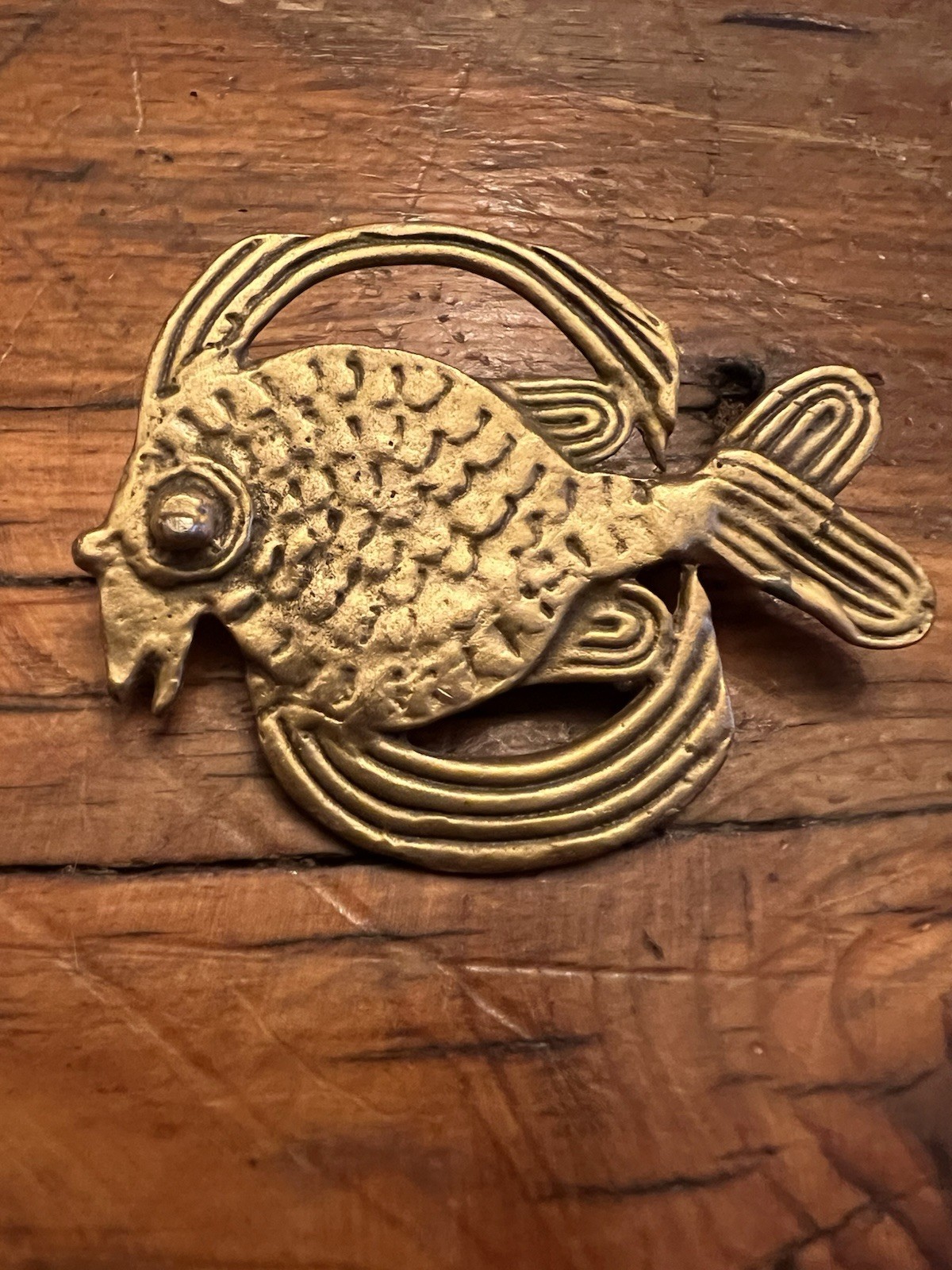 Vintage Signed Alva Studios Mayan Modernist Fish Brass Museum Replica Brooch Pin