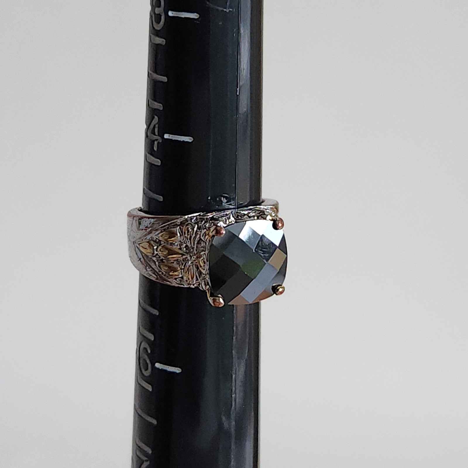 Size 5 Vintage Large Black CZ AS IS Copper Base Peeking Through