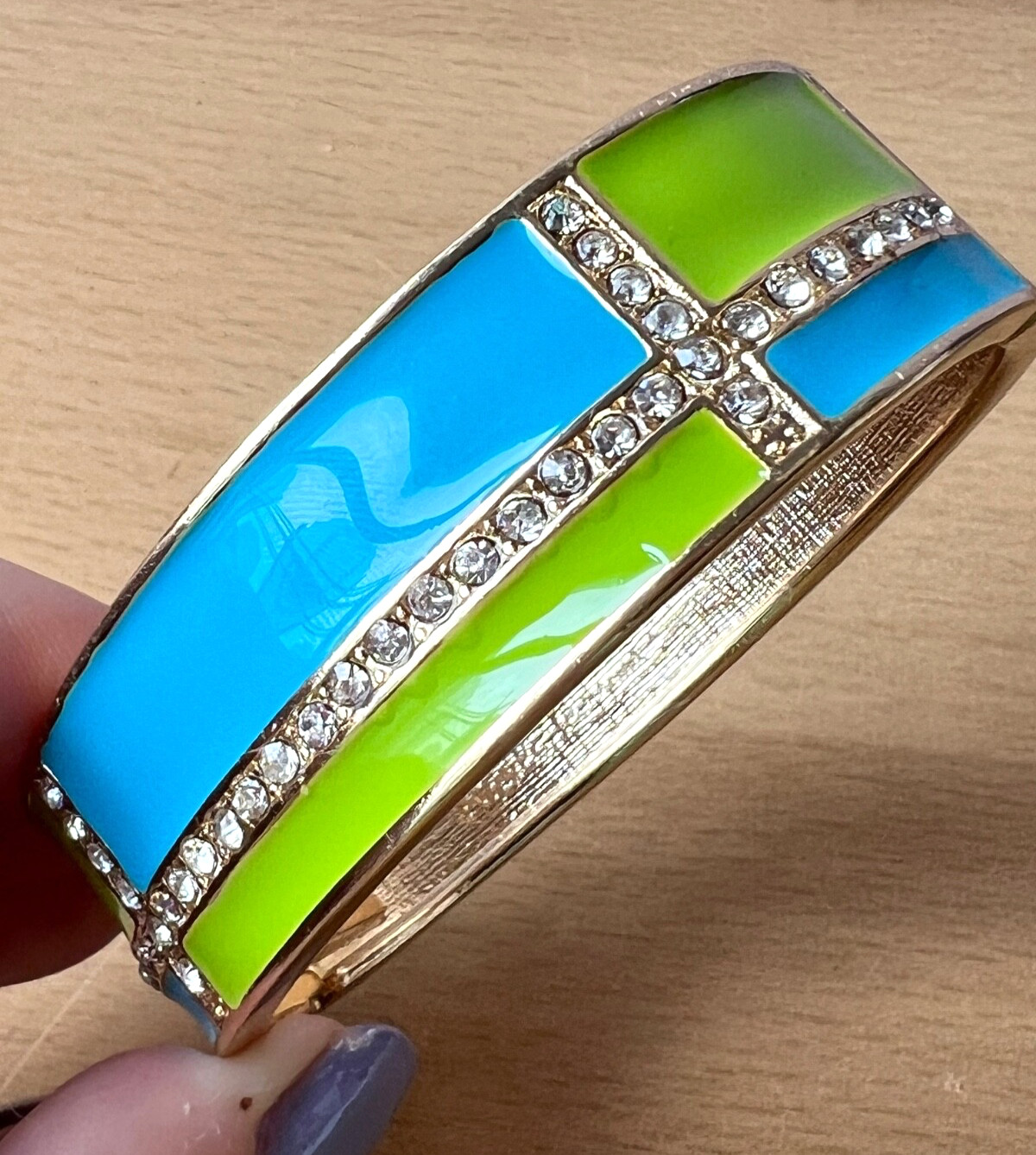 VINTAGE VIVID NEON GREEN & BLUE ENAMEL RHINESTONES HINGED WIDE BANGLE BRACELET