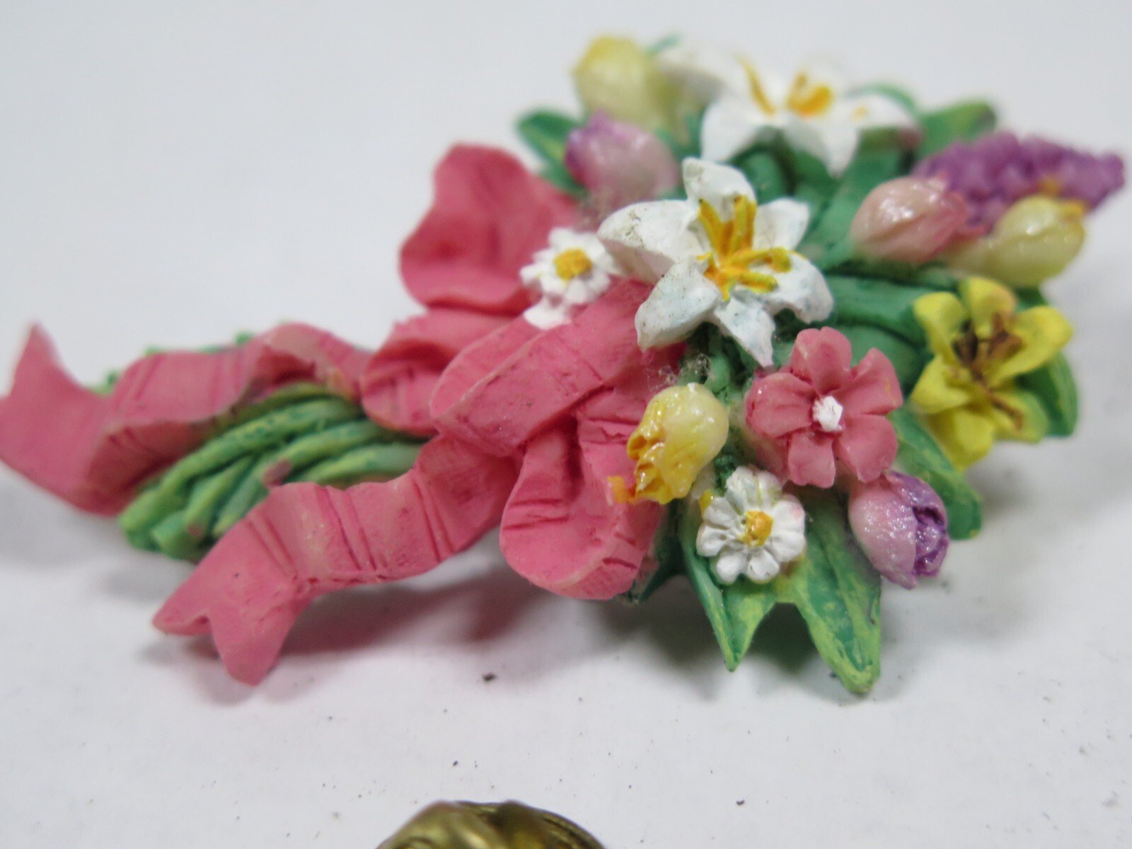 Vintage Estate Store Jewelry – Bouquet Brooch Pin – Pink White Yellow Flowers