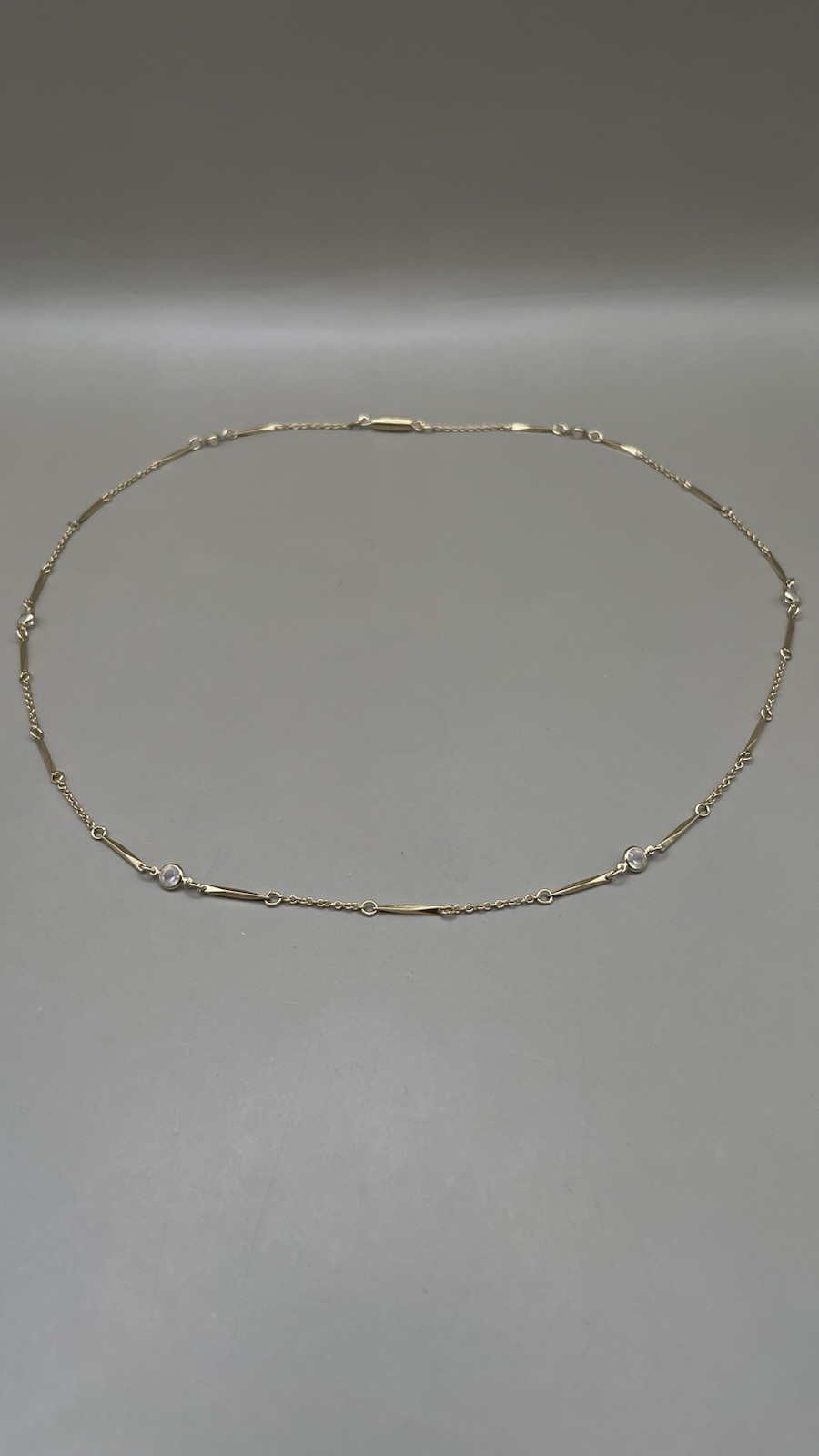 Avon Women’s Pendant Necklace Gold Tone Metal Simulated Diamond Accent 1984