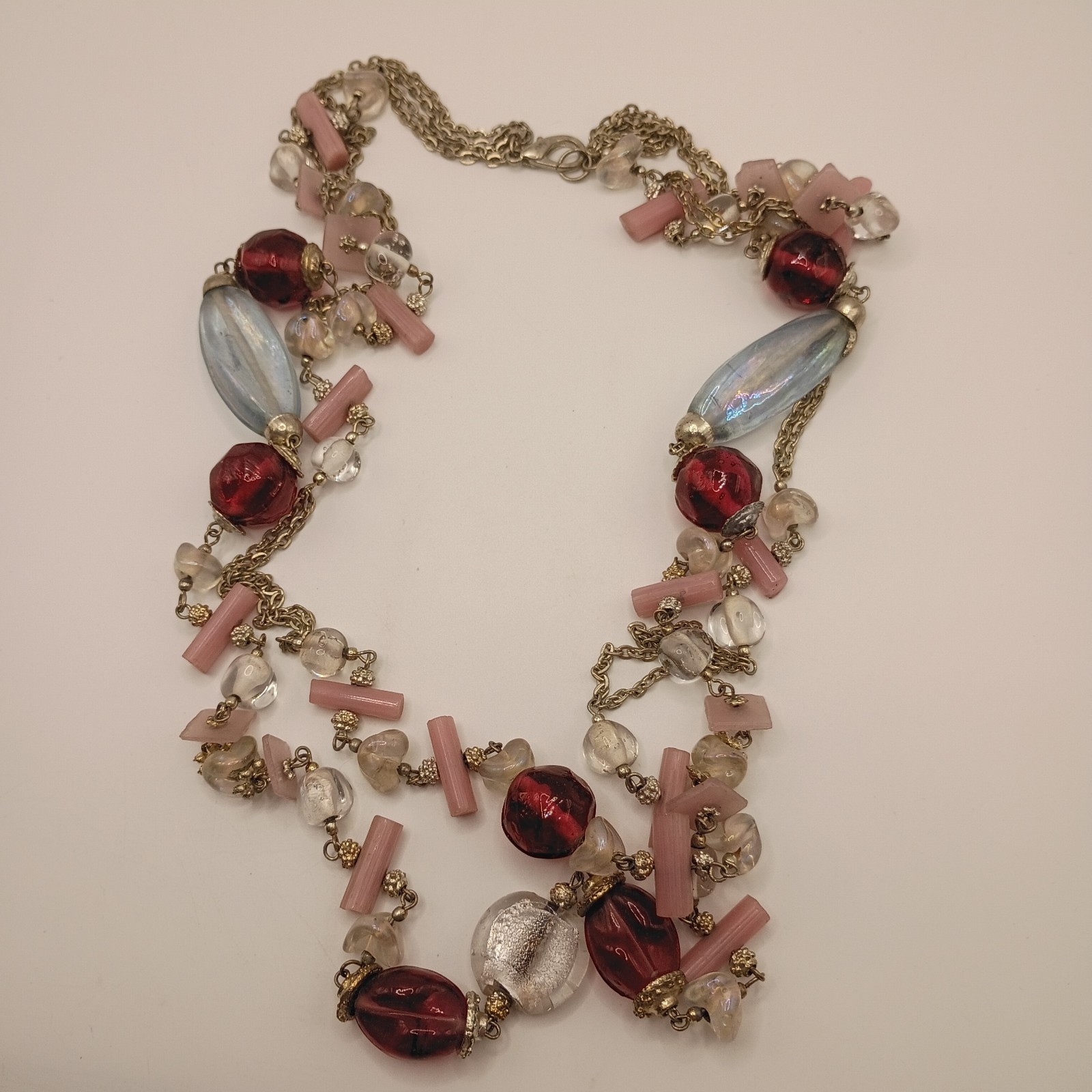 Vintage Art Glass Station Necklace Pink Red Iridescent 36″