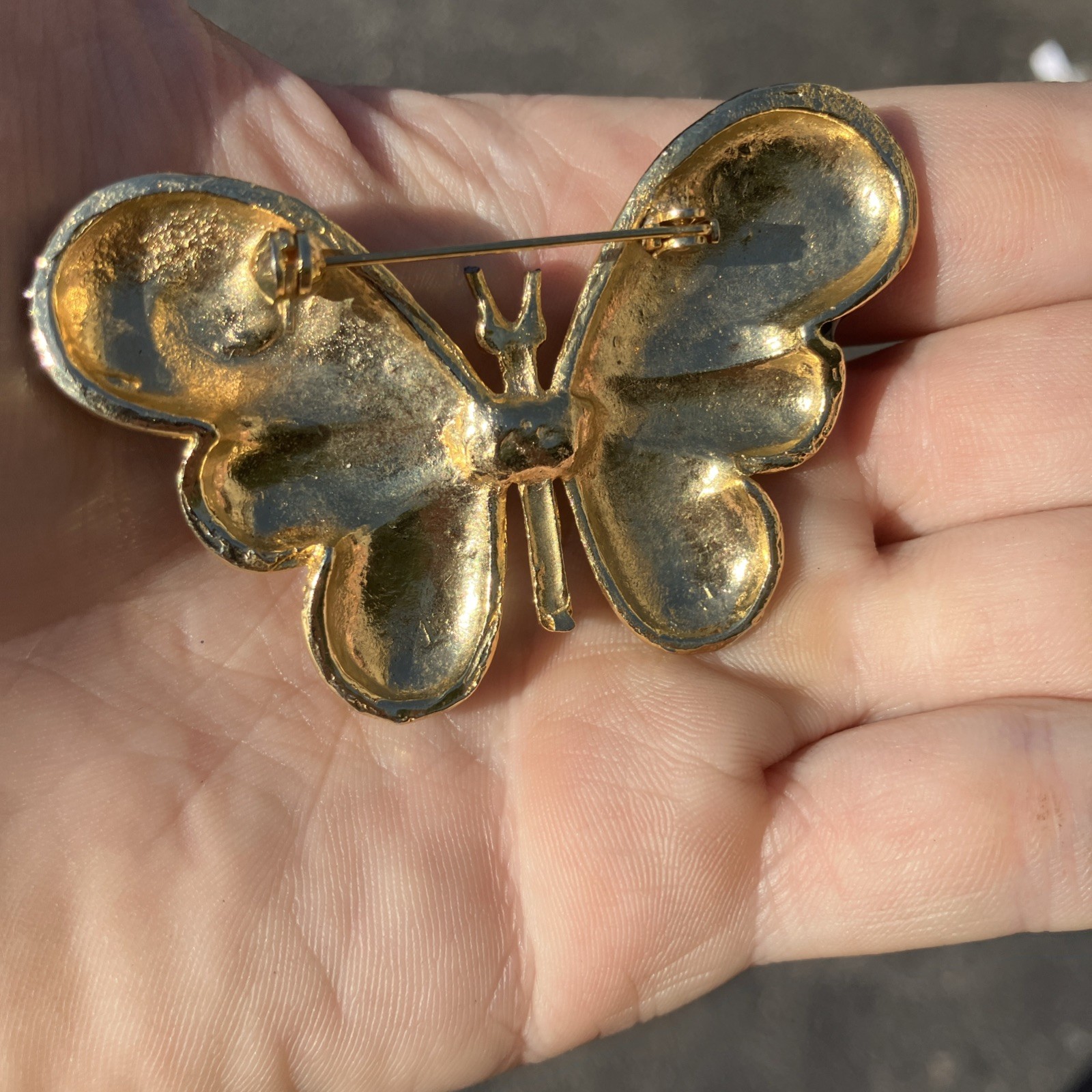 Gorgeous Gold Tone Pierced Butterfly Pin Rhinestones & Enamel Gold Gems