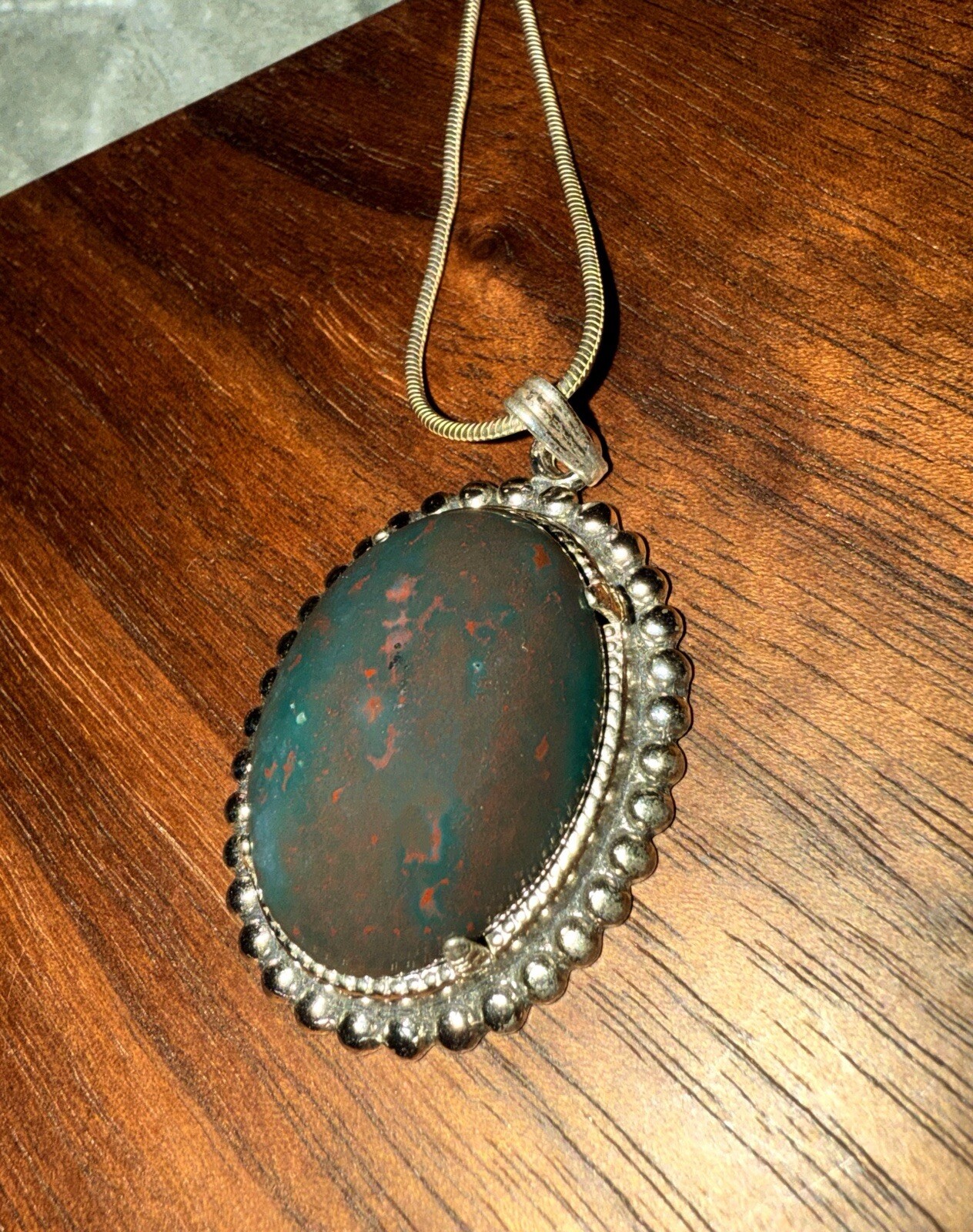 Vintage Sterling Silver Bloodstone Pendant On 18” Sterling Chain Jewelry