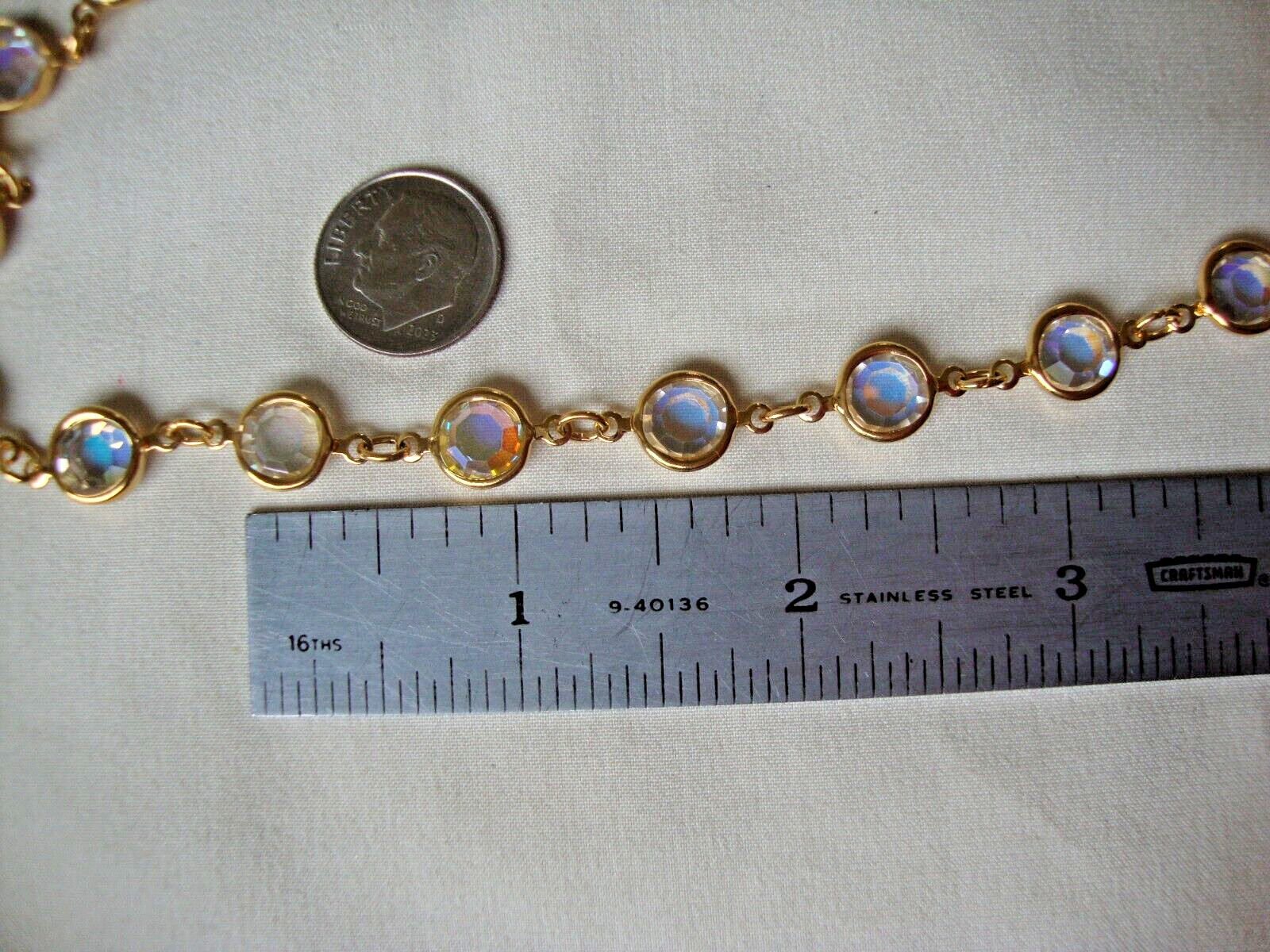 VINTAGE 1980s AUSTRIAN CRYSTAL BEZEL SET AURORA CRYSTALS GOLD TONE NECKLACE 35″
