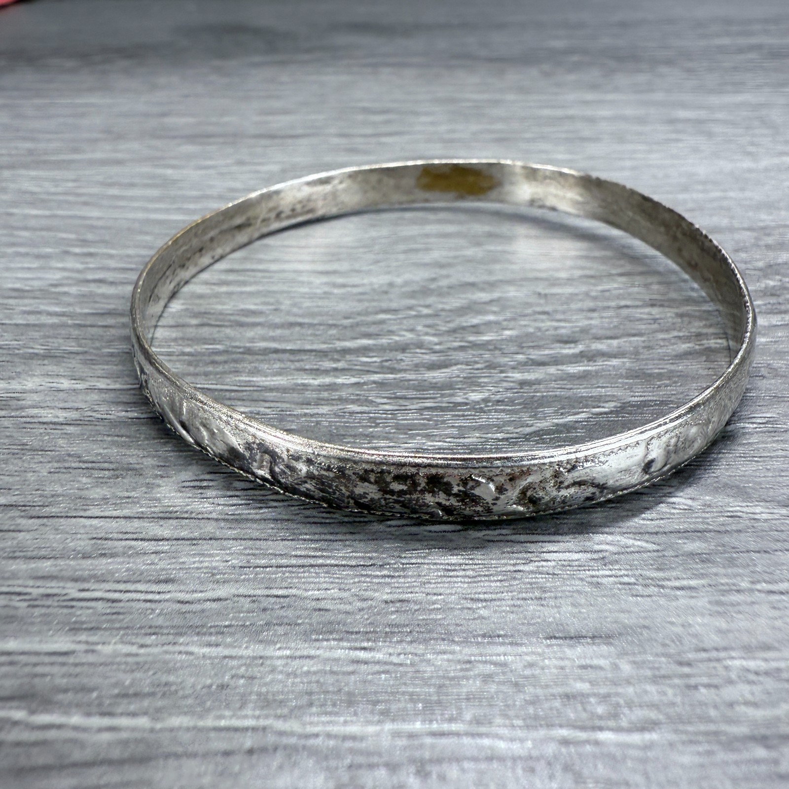 Vtg Bangle Bracelet Mexico Floral Motif Design Non-Magnetic Metal Unmarked #2170