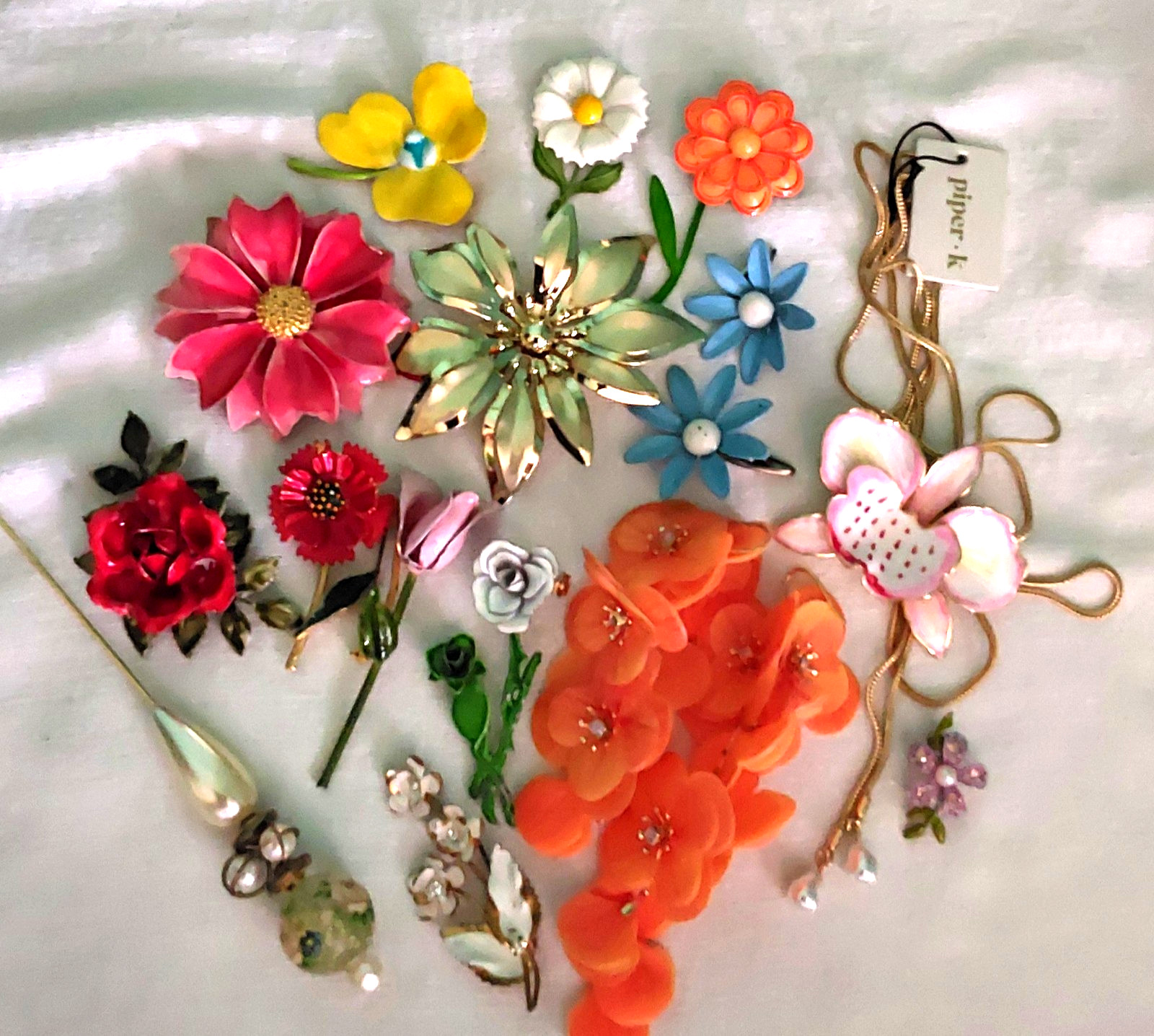 Vintage High End Flower Brooch Earring Necklace Jewelry Lot 15 pcs VGC