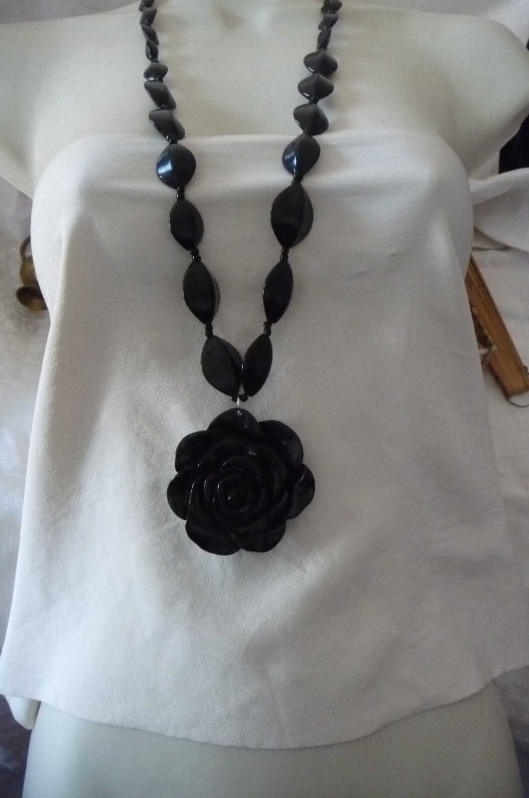 #810A NECKLACE 15″L BY GWEN BLACK BEADS w LARGE 2 3/4″ R BLACK FLOWER PENDANT
