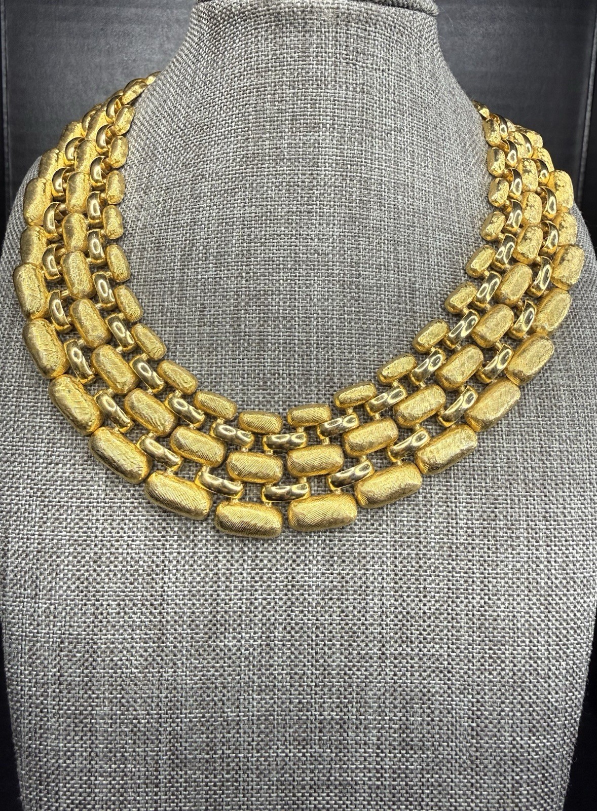Napier Panther Link Necklace Gold Tone Cleopatra Style 16 Inch Chain