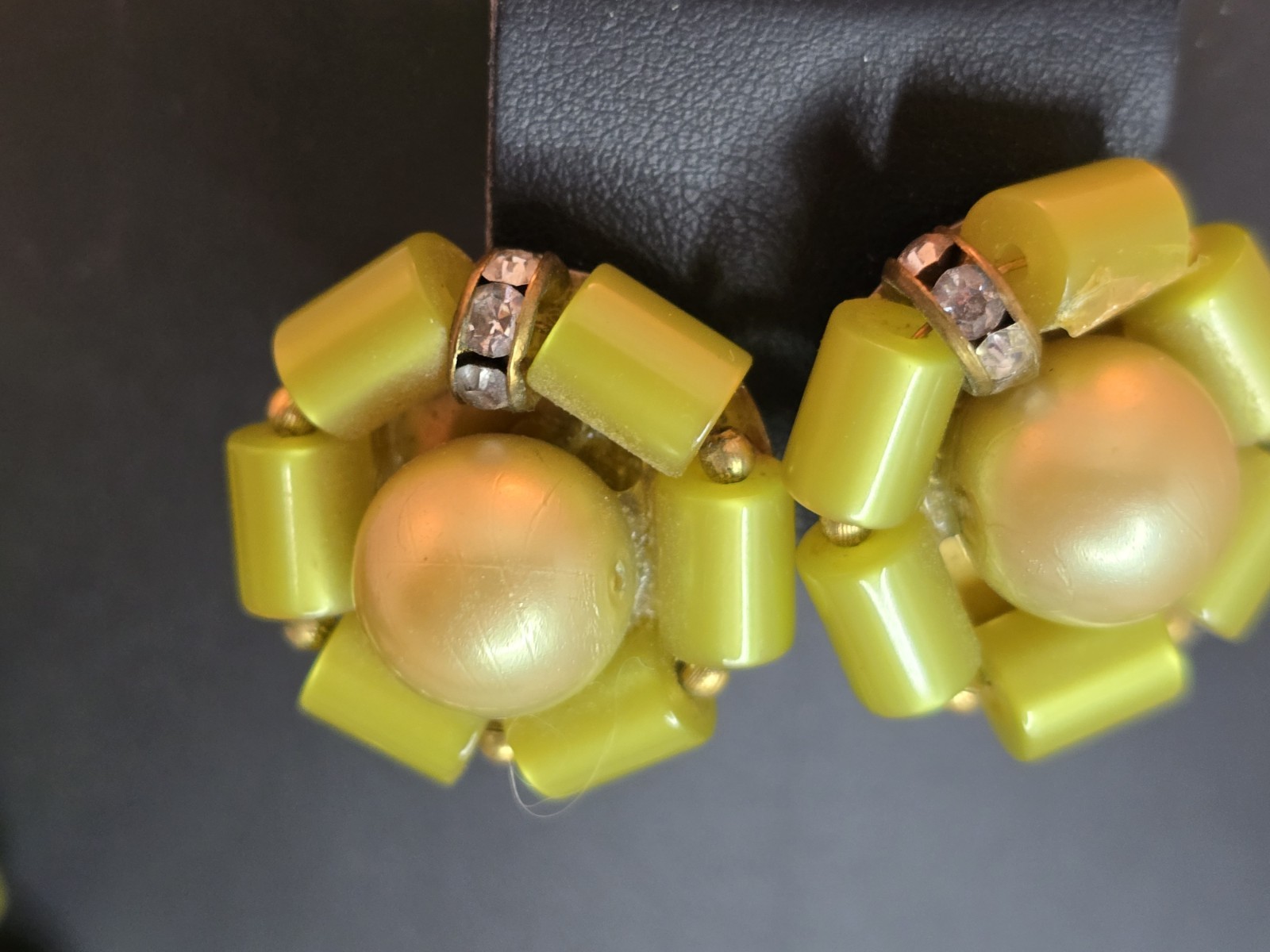 Vintage Lime Green Lucite Necklace Clip Earrings Set Rhinestone Spacer 16″ #450