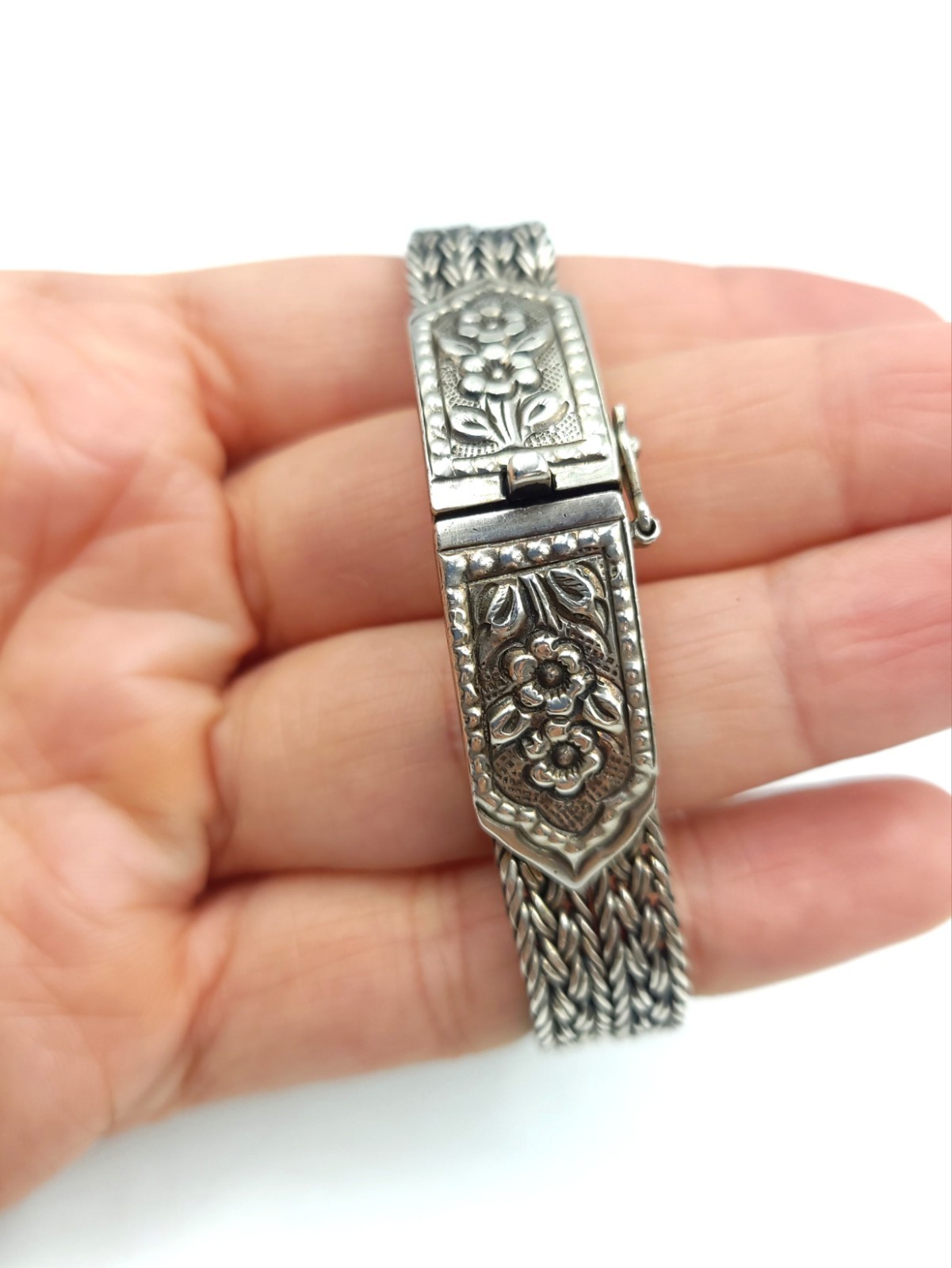 Vintage BALI 925 Sterling Silver Woven Floral Repousse Wheat Chain Bracelet