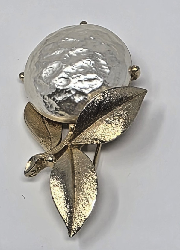 Vintage Sarah Coventry Jewelry Lot 3 Gold‑Tone Brooch/Pin, Bracelet Ring Signee