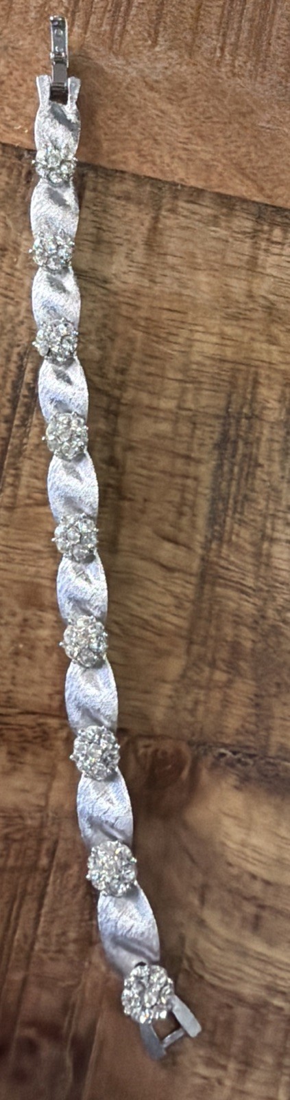 Elegant Vintage Trifari Silver Tone Bracelet with White Rhinestones 7” 1960’s