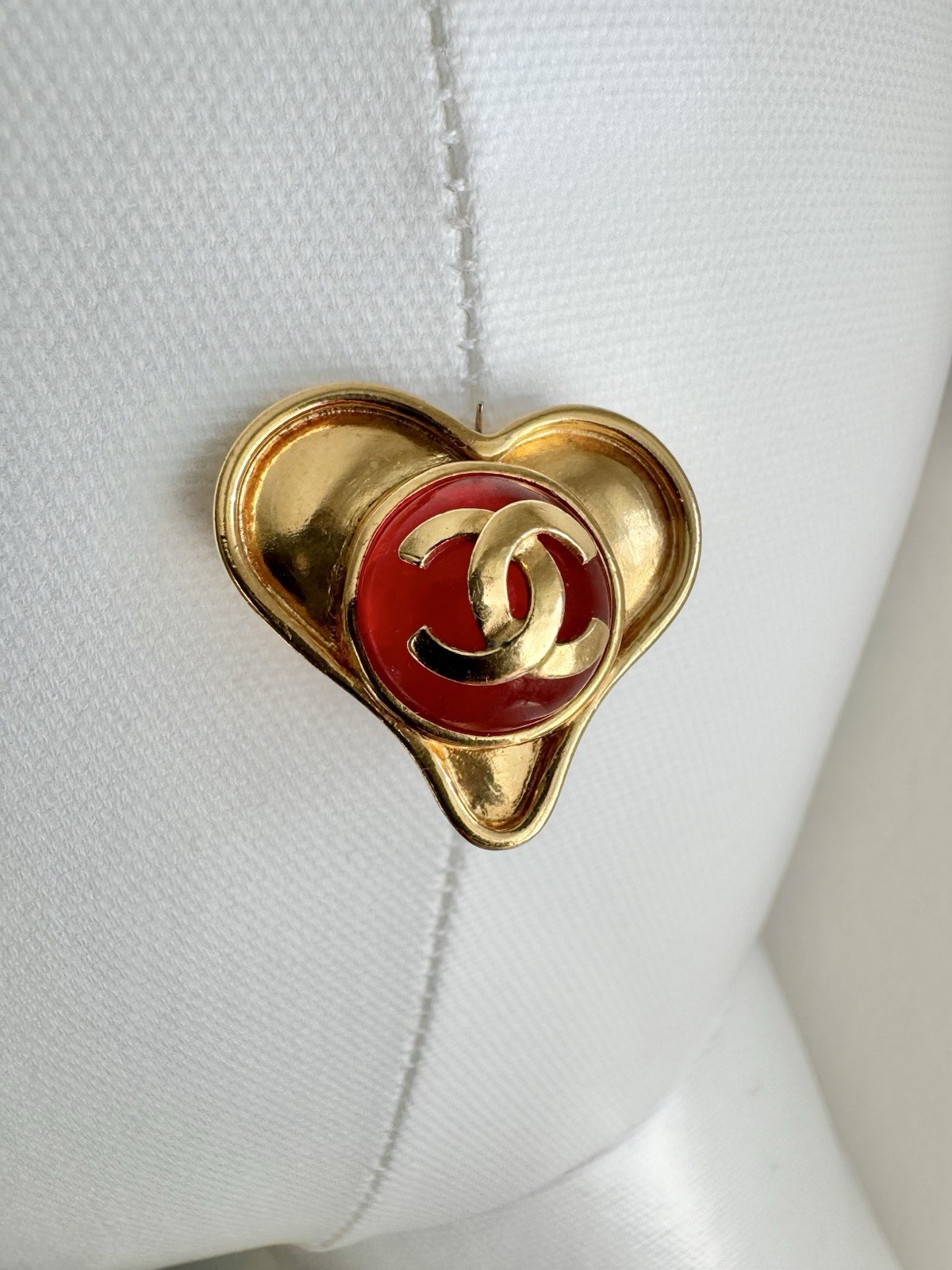 Chanel Heart 95P Gold Red CC Runway Vintage Rare Color Earrings Coco Mark 1995