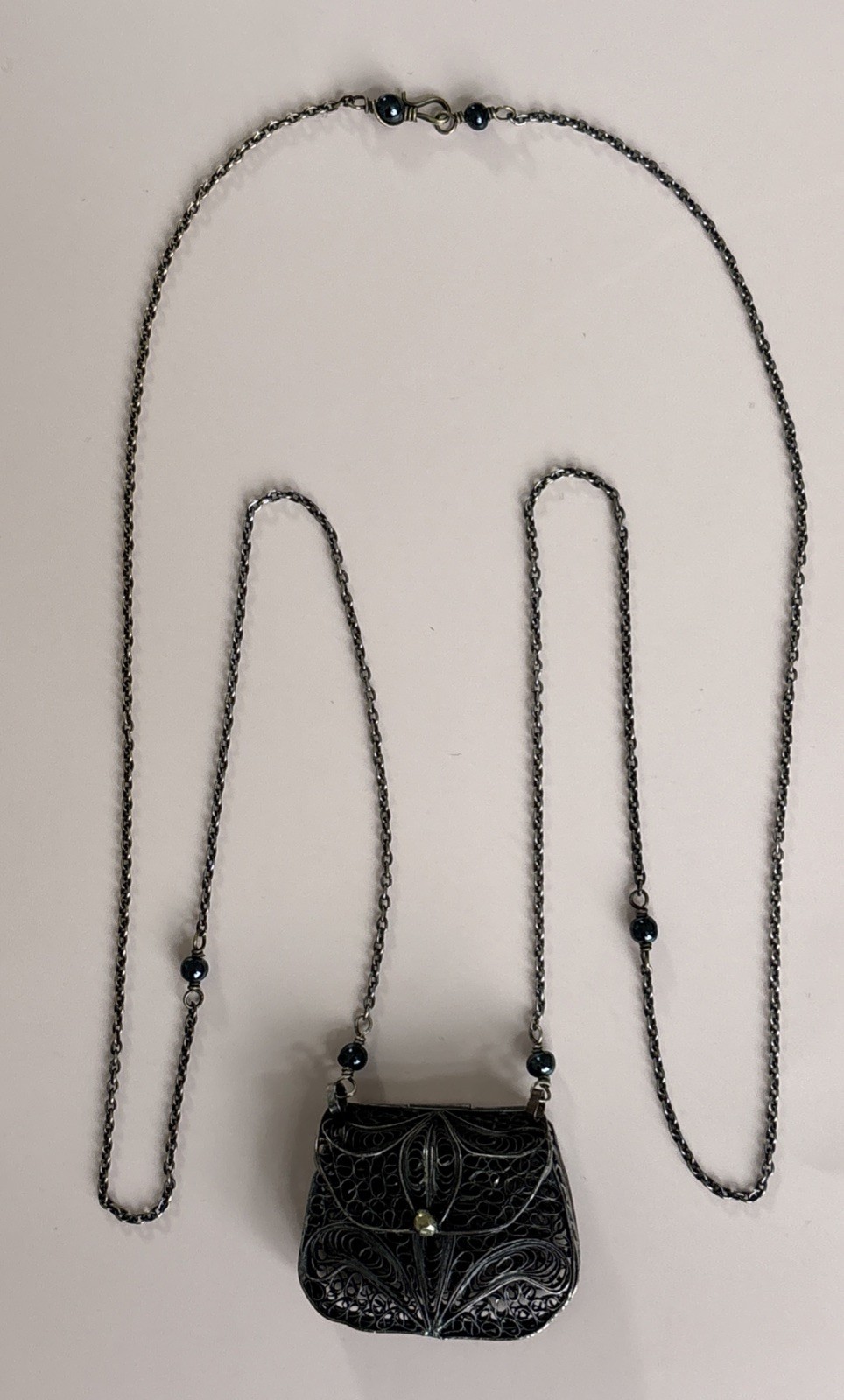 VTG SilverPlated Filigree Purse/Bead Necklace Patina Coin Purse Pendant Necklace
